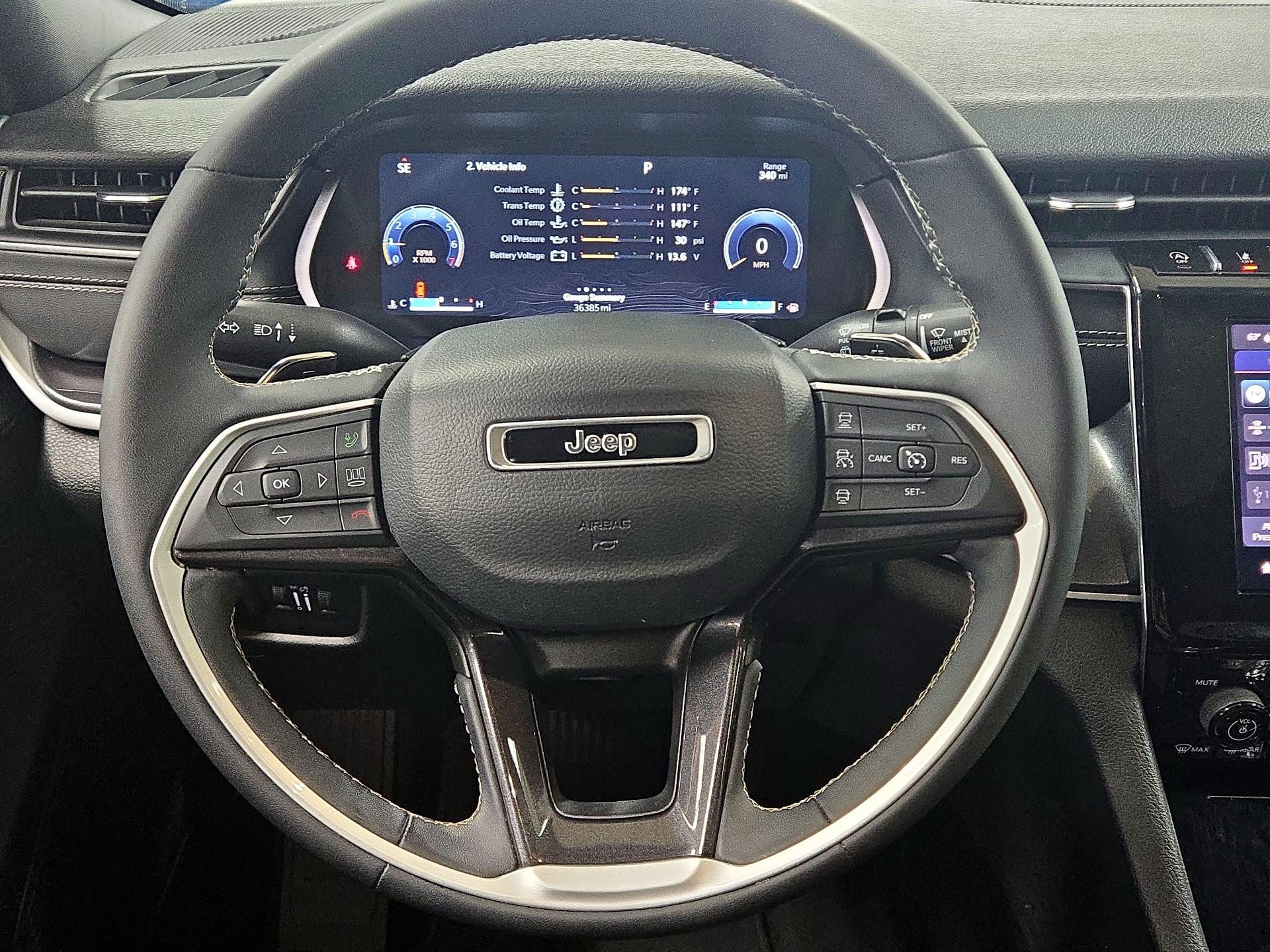 Thumbnail: 2023 Jeep Grand Cherokee - 10