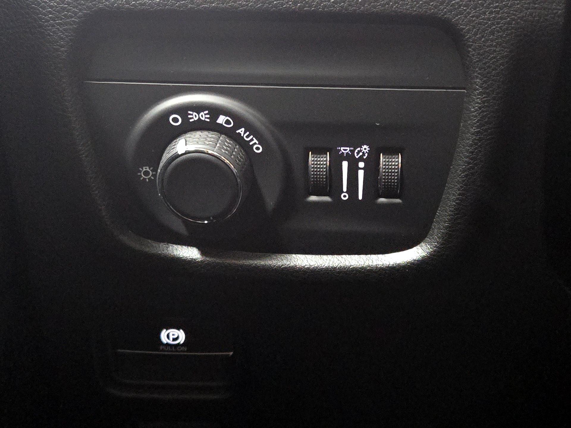 Thumbnail: 2023 Jeep Grand Cherokee - 13