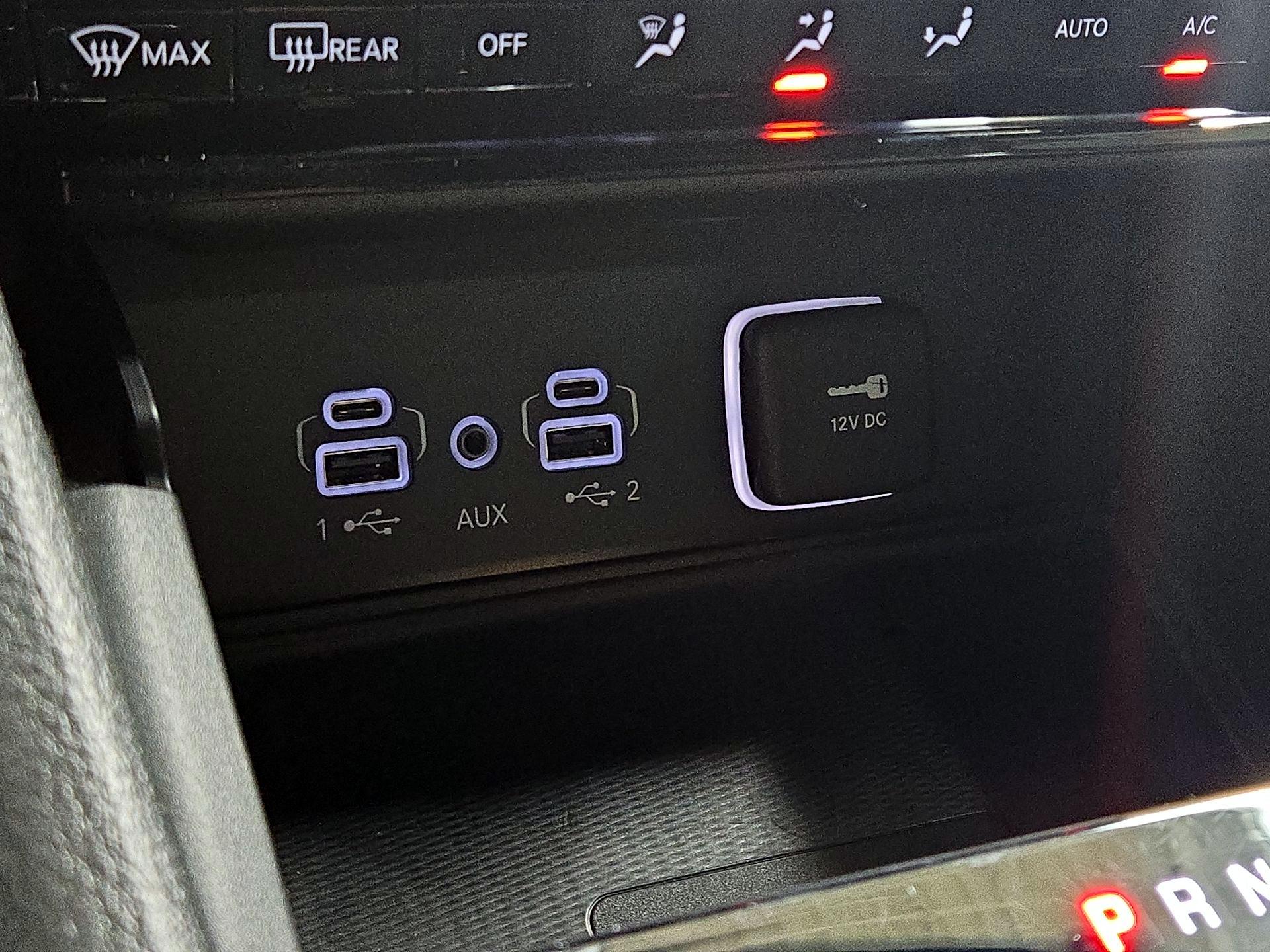 Thumbnail: 2023 Jeep Grand Cherokee - 18