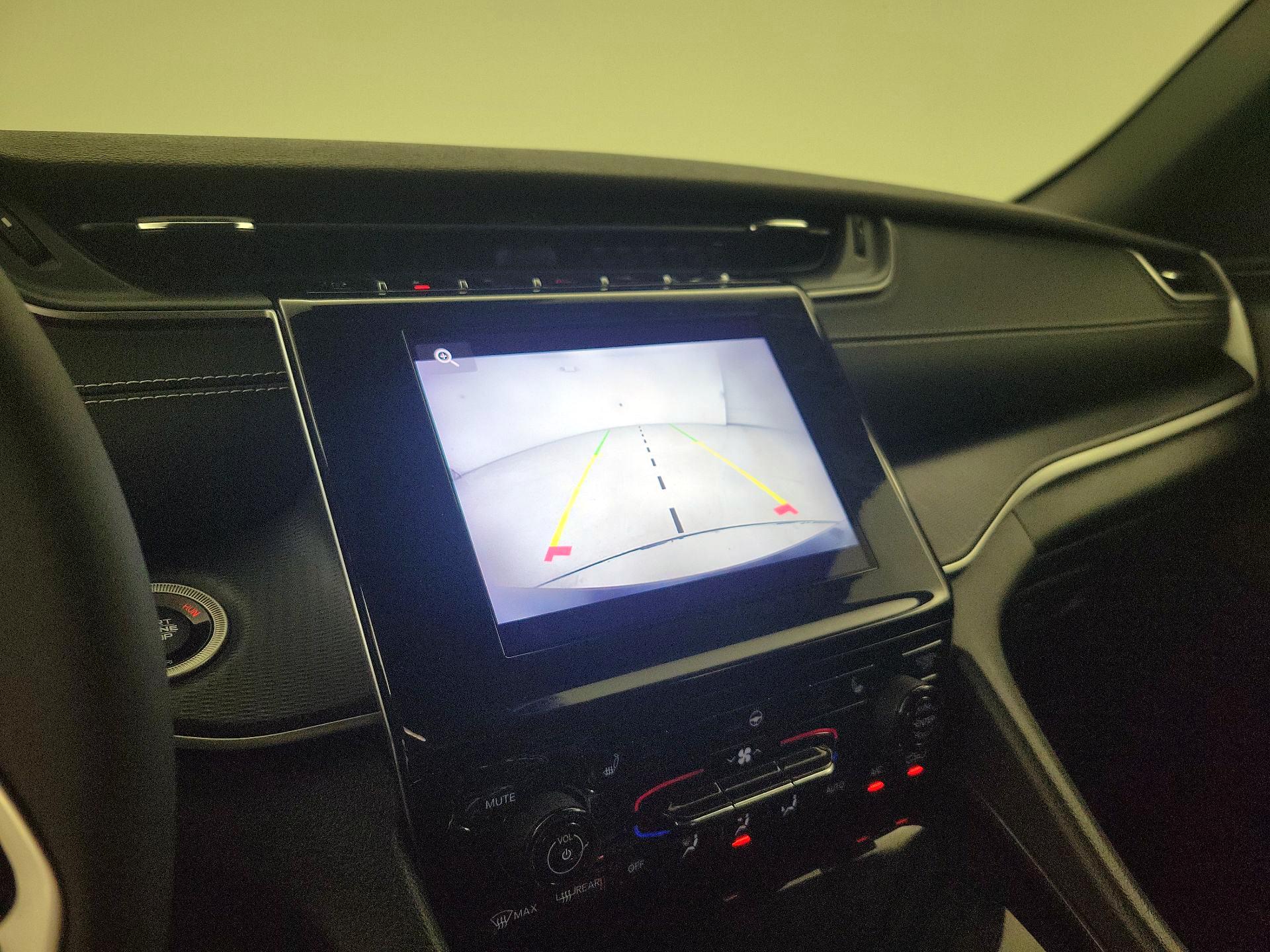 Thumbnail: 2023 Jeep Grand Cherokee - 14