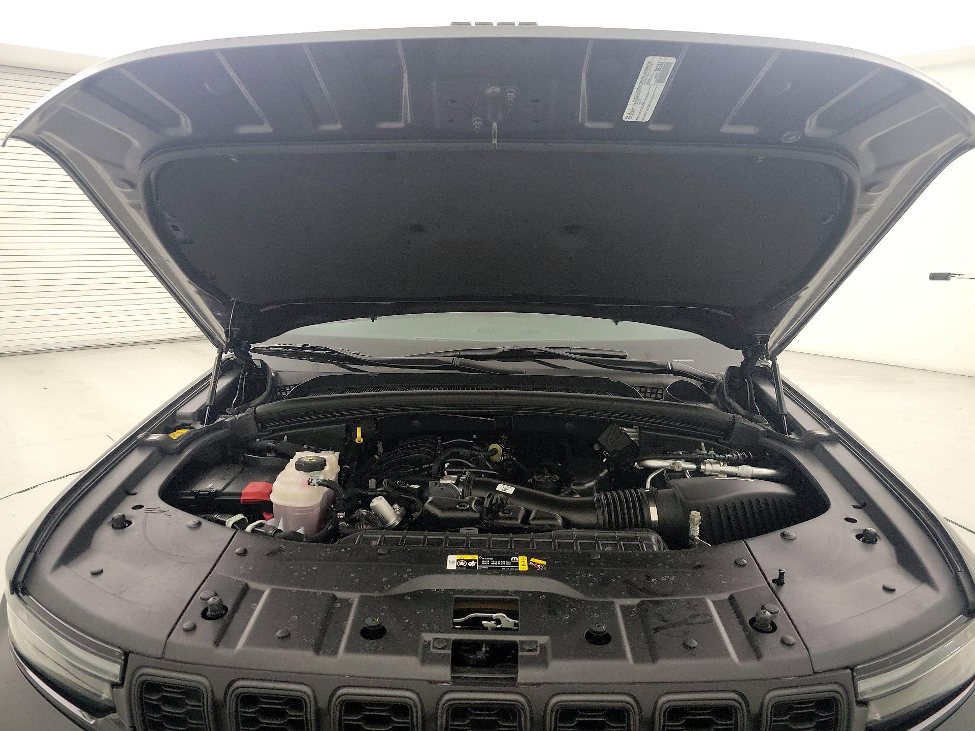 Thumbnail: 2023 Jeep Grand Cherokee - 20