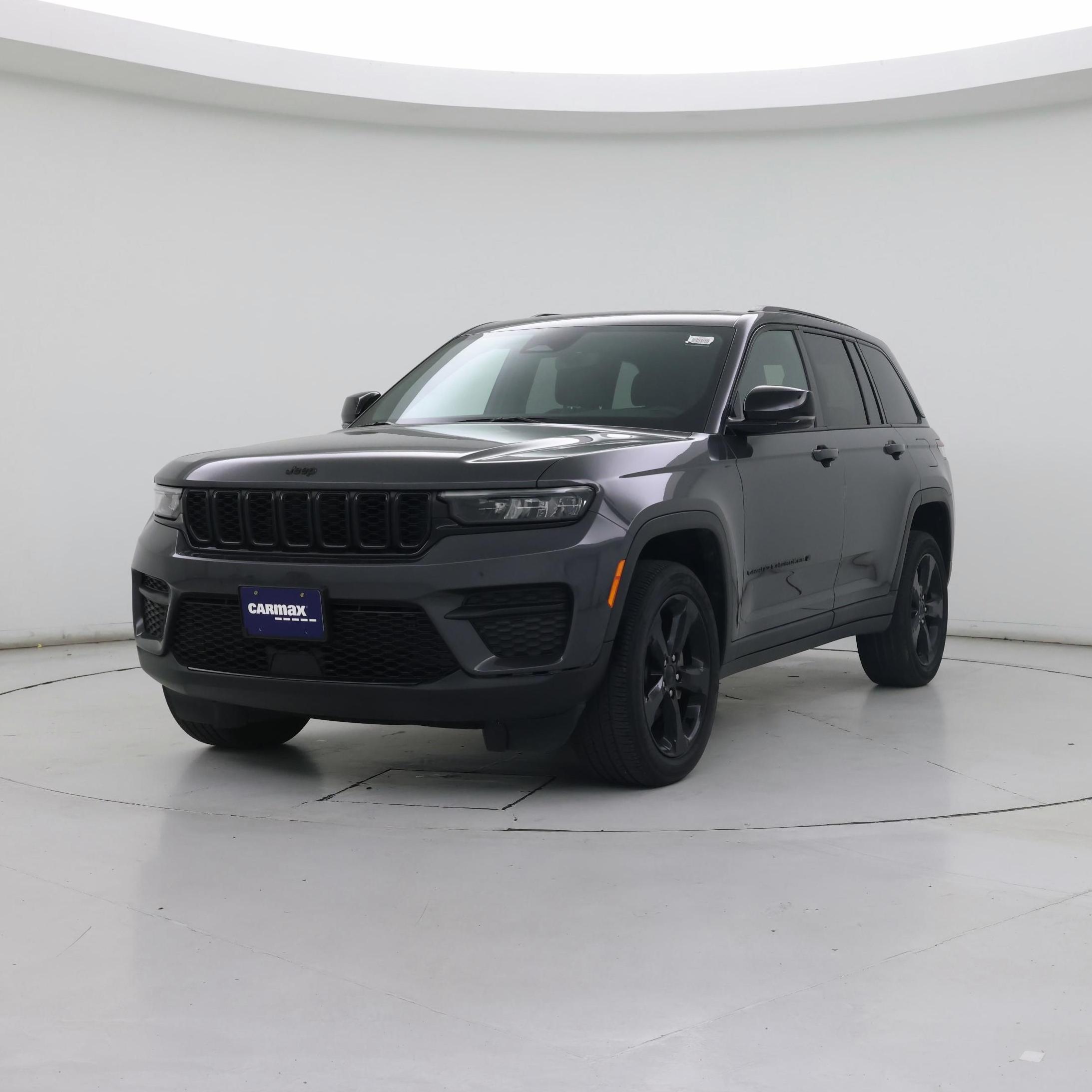 Thumbnail: 2023 Jeep Grand Cherokee - 4