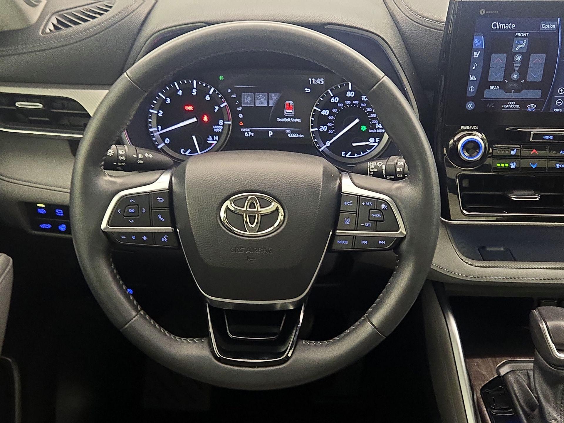 Thumbnail: 2020 Toyota Highlander - 10