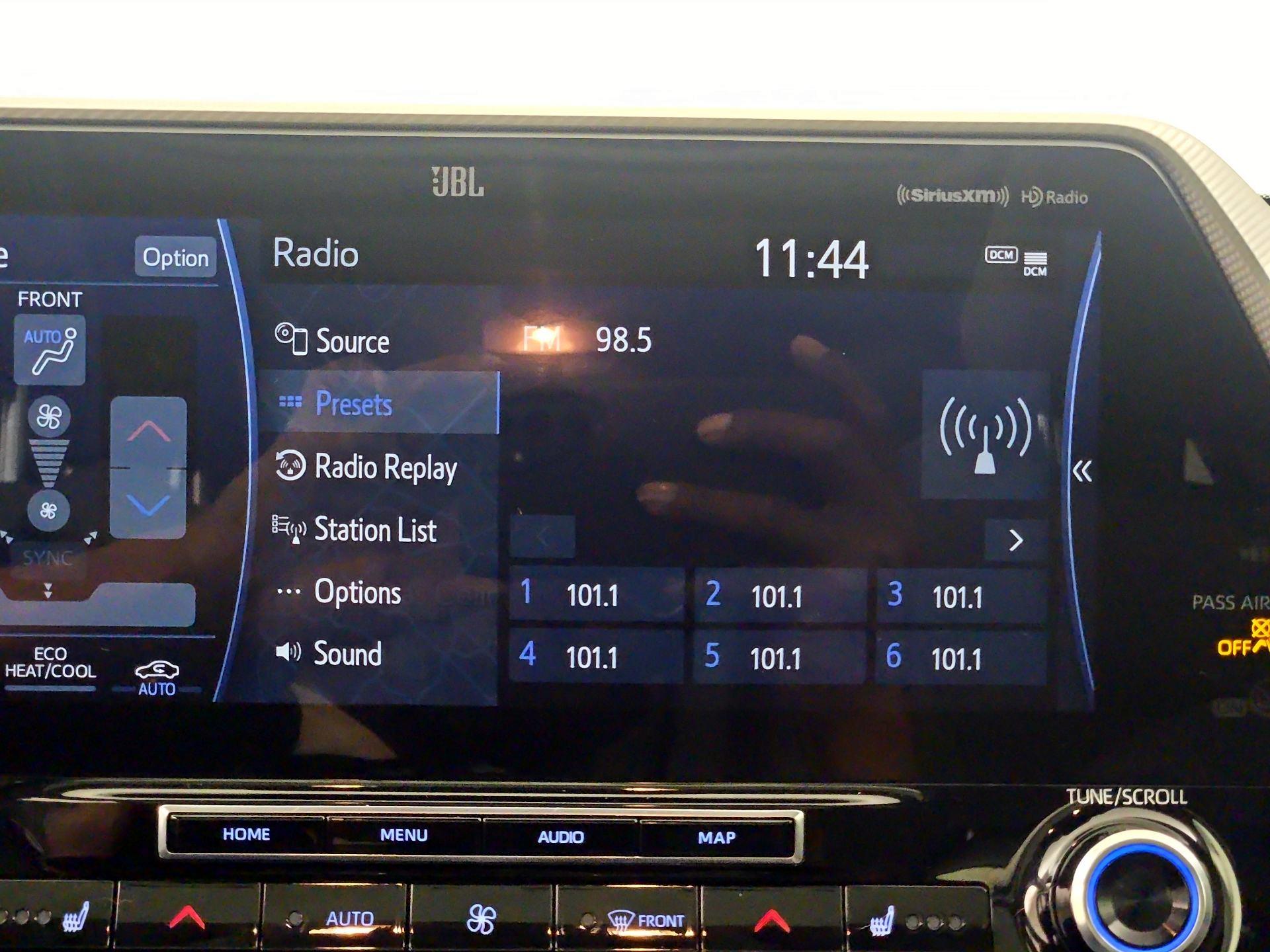 Thumbnail: 2020 Toyota Highlander - 16