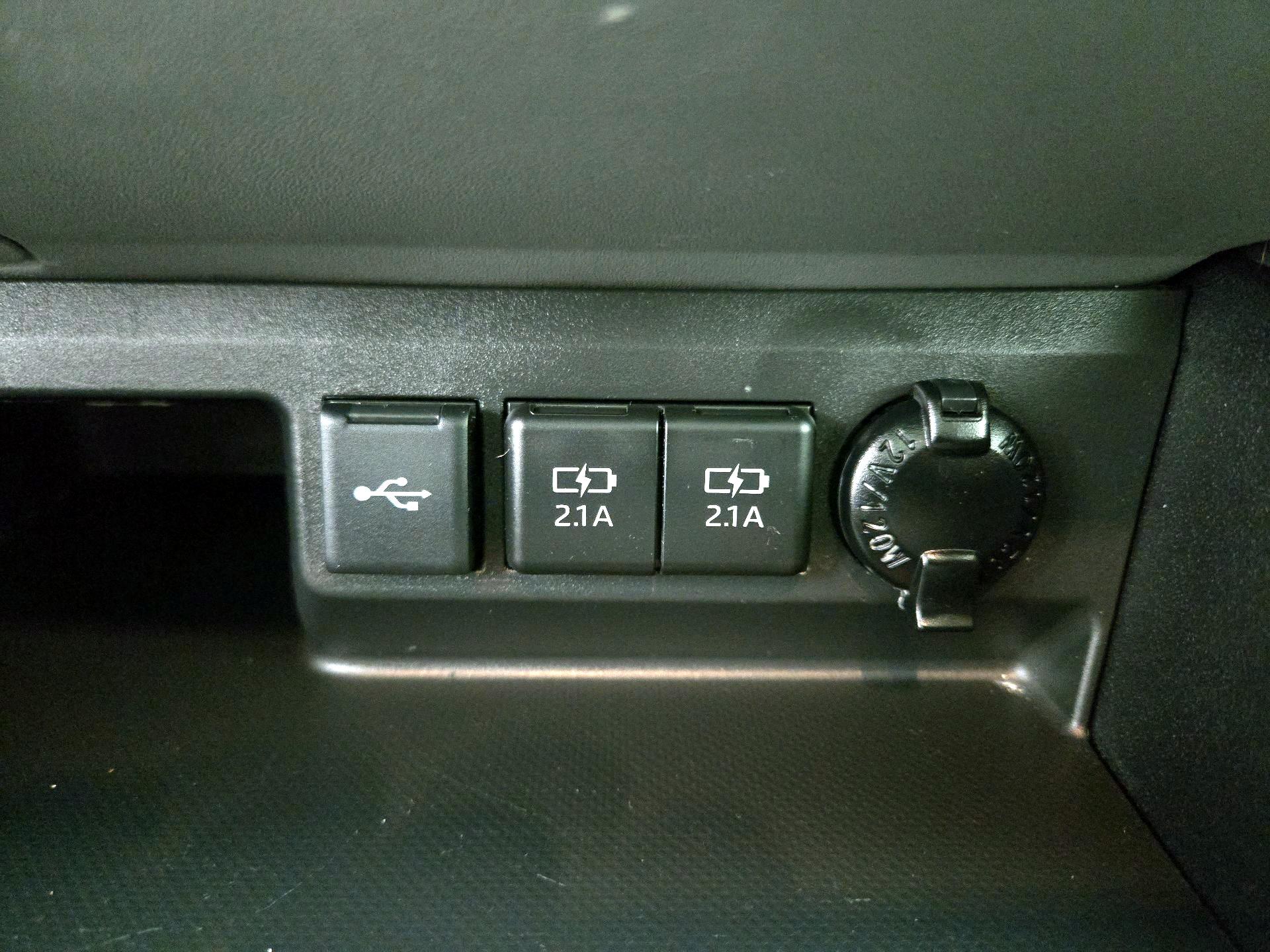 Thumbnail: 2020 Toyota Highlander - 19