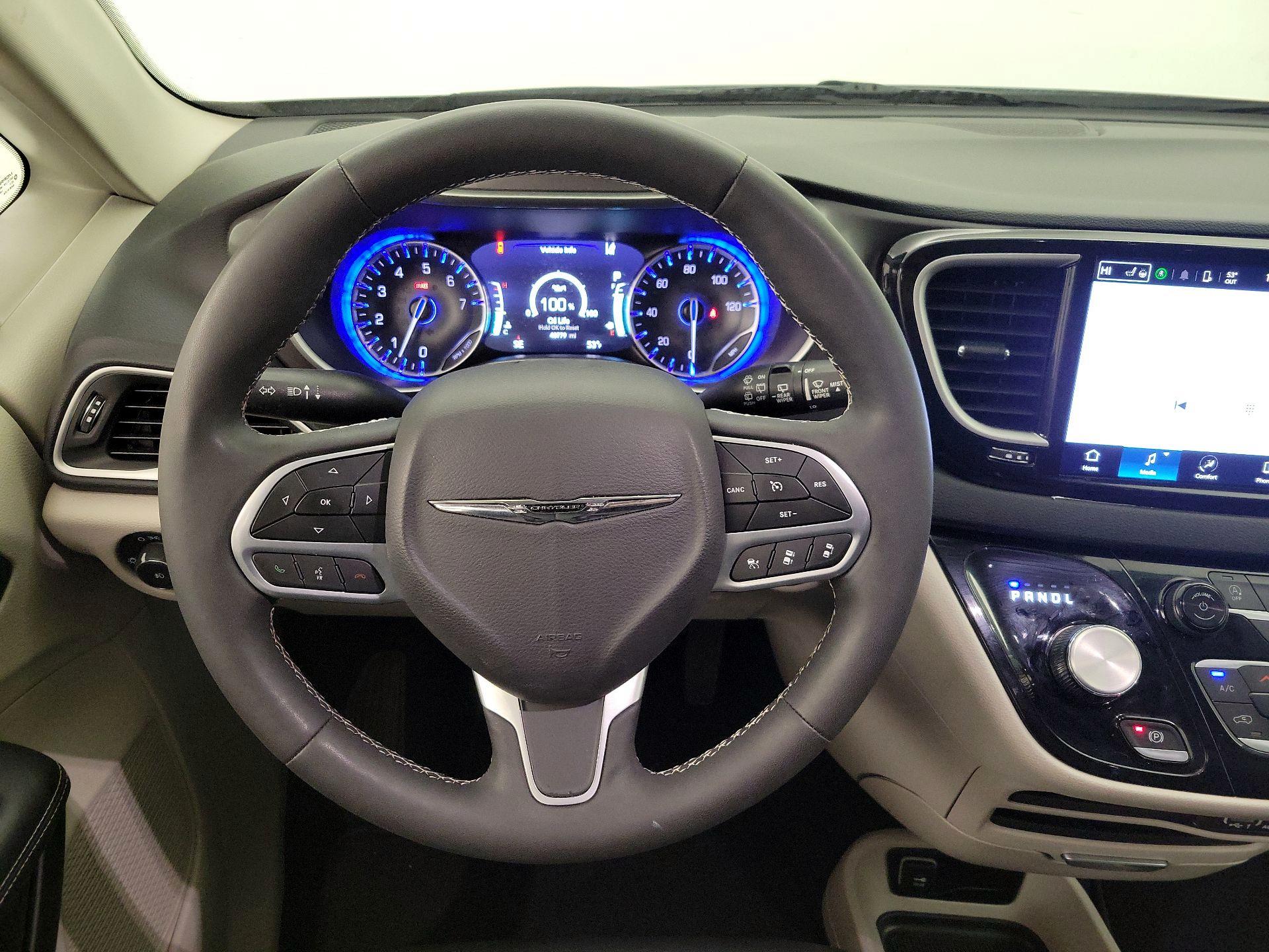 Thumbnail: 2024 Chrysler Pacifica - 10