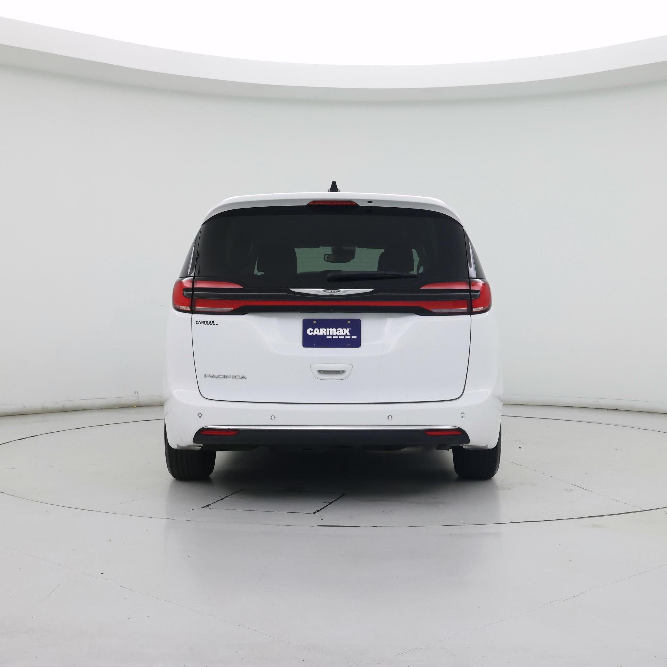 Thumbnail: 2024 Chrysler Pacifica - 6