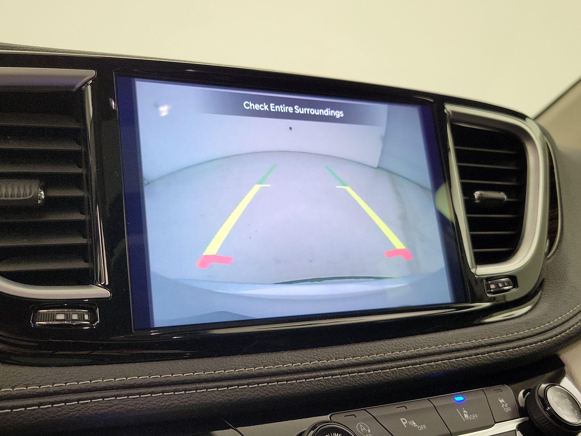 Thumbnail: 2024 Chrysler Pacifica - 14