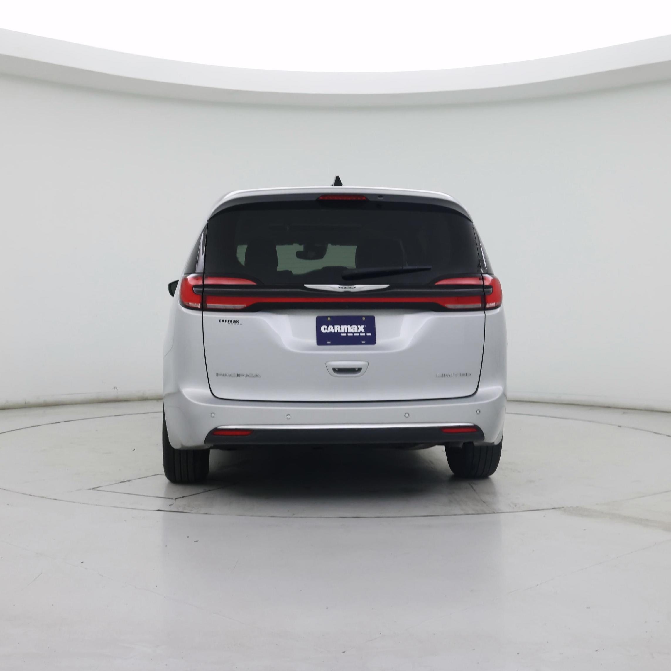 Thumbnail: 2024 Chrysler Pacifica - 6