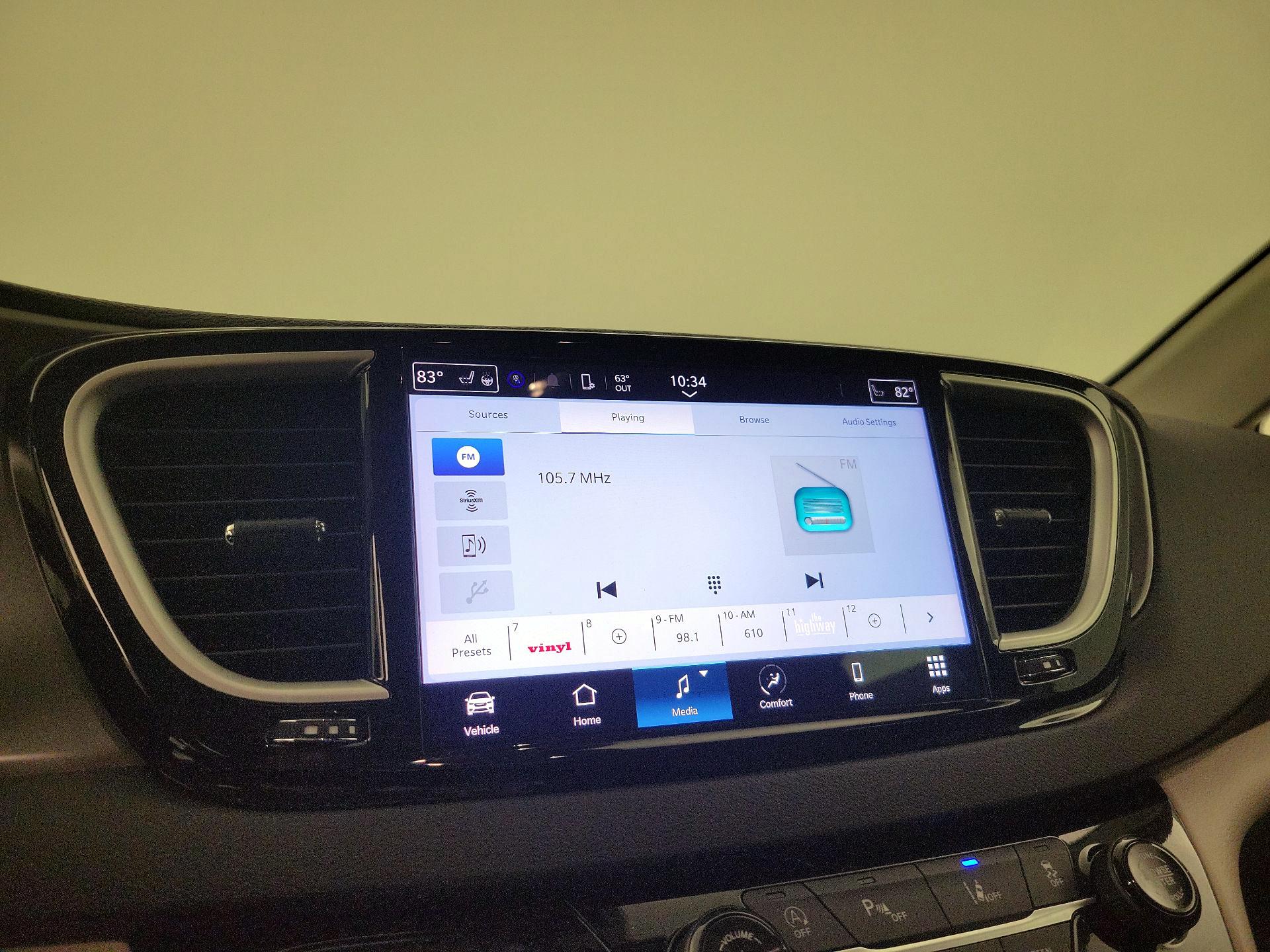 Thumbnail: 2024 Chrysler Pacifica - 15