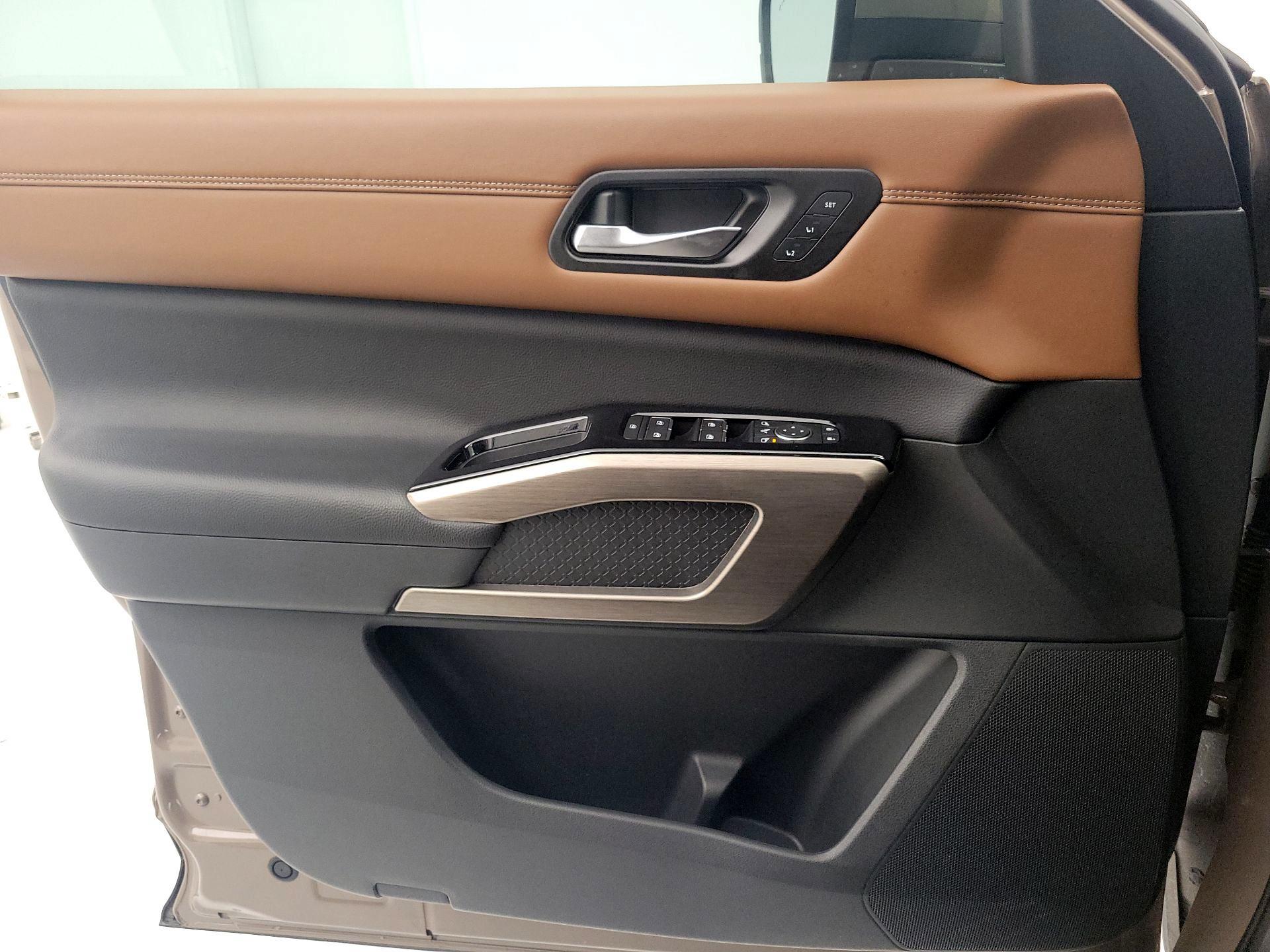 Thumbnail: 2023 Nissan Pathfinder - 12