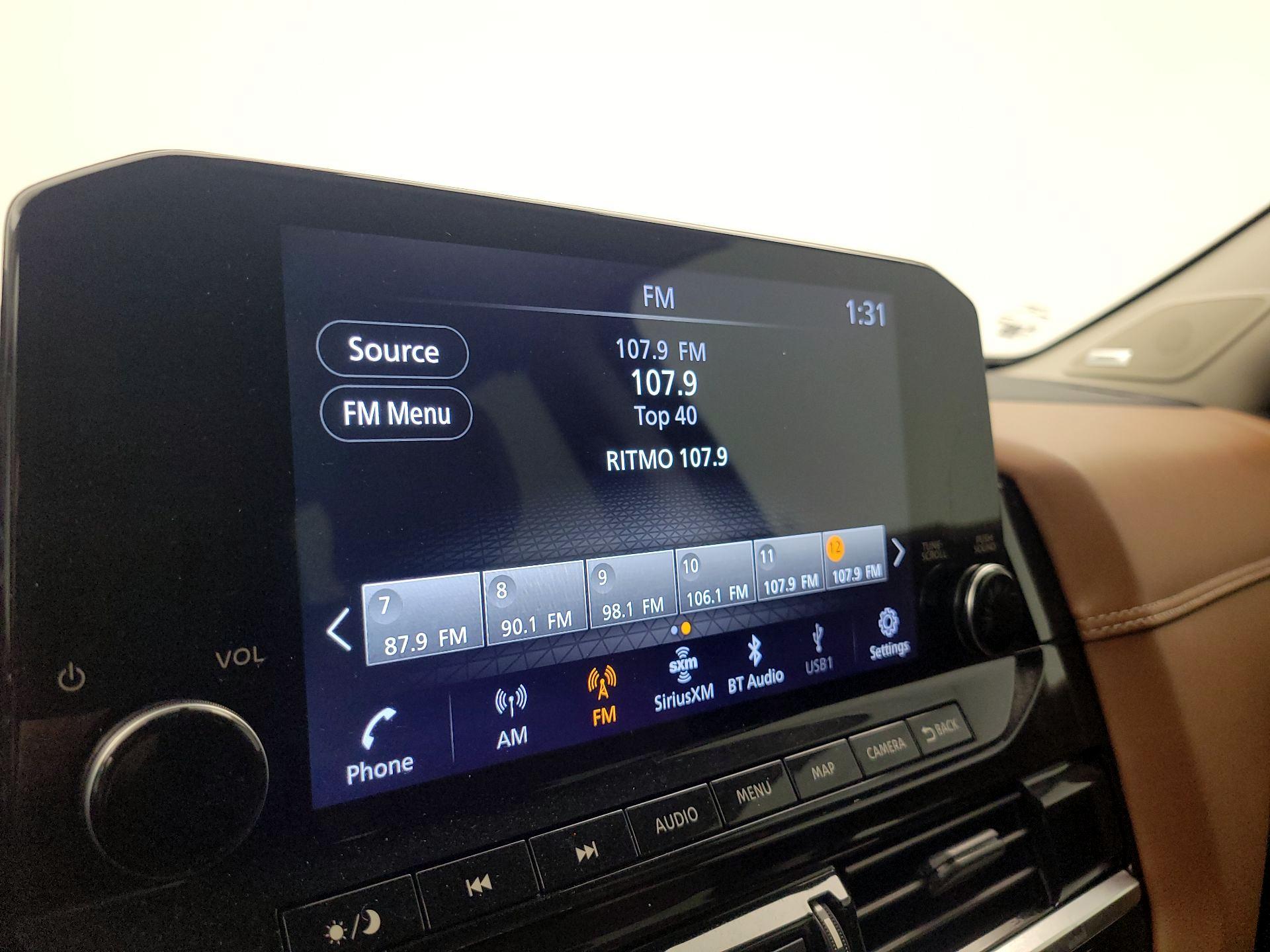 Thumbnail: 2023 Nissan Pathfinder - 16