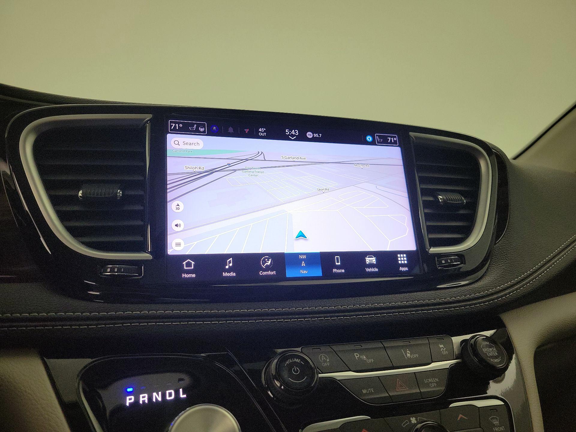 Thumbnail: 2024 Chrysler Pacifica - 14