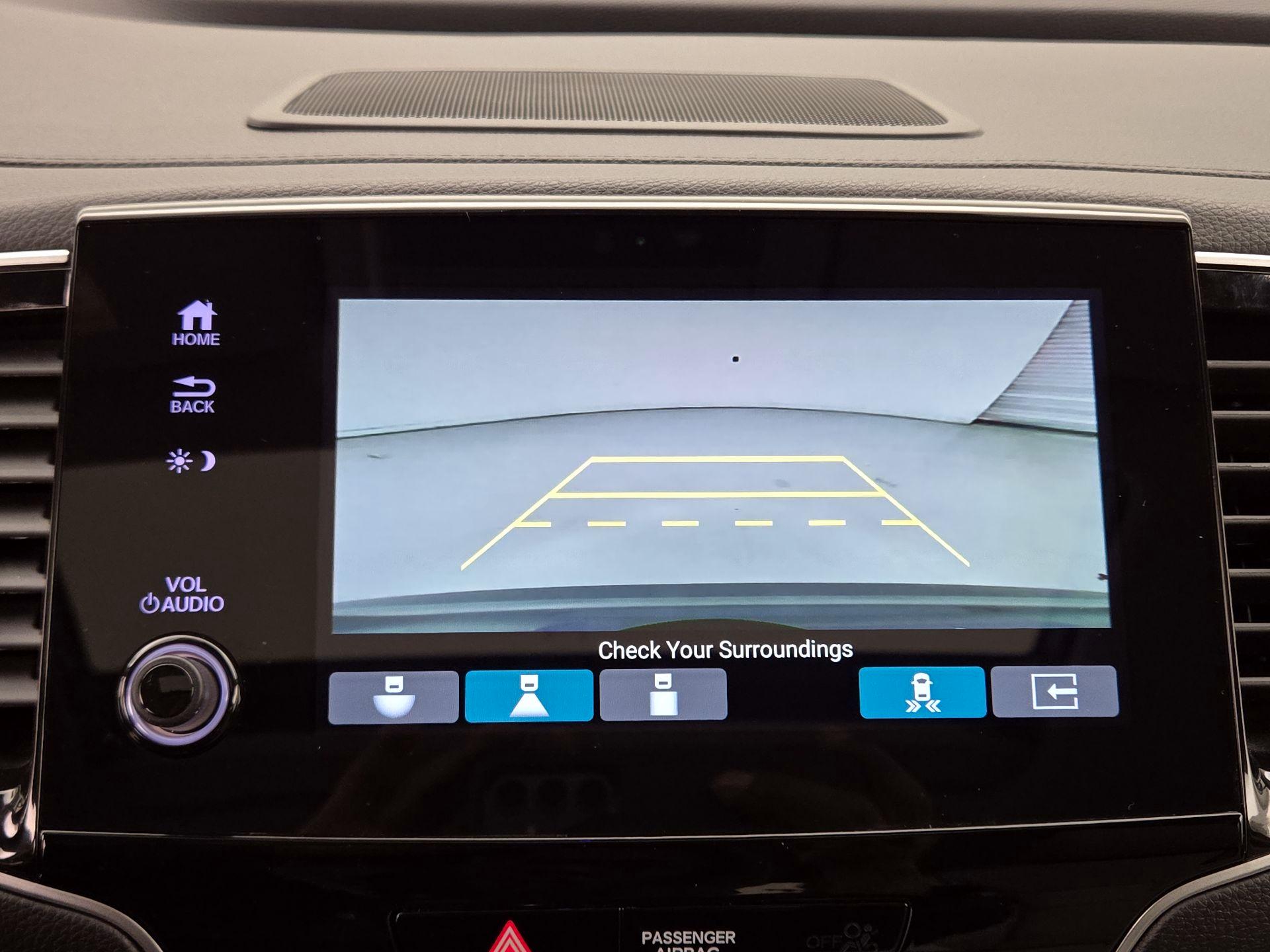 Thumbnail: 2020 Honda Pilot - 15