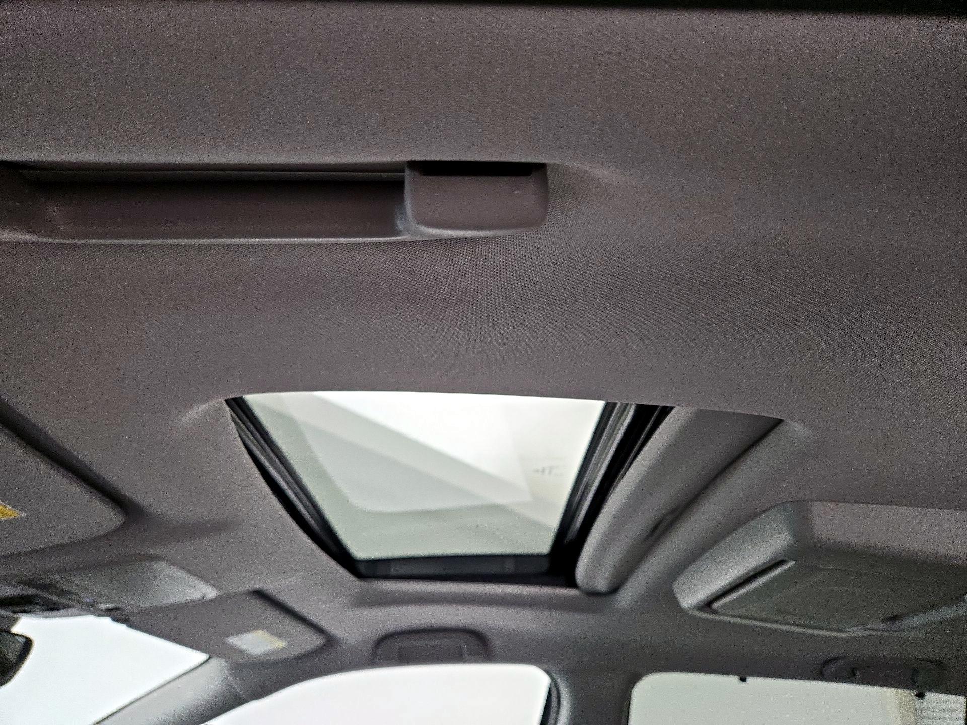 Thumbnail: 2020 Honda Pilot - 20