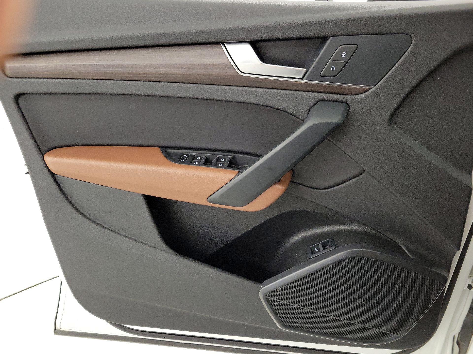 Thumbnail: 2023 Audi Q5 - 12