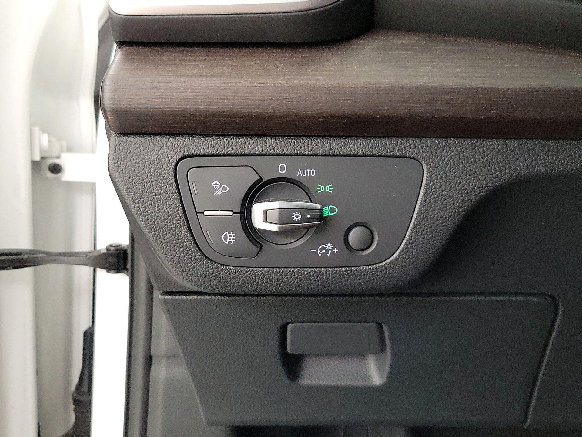 Thumbnail: 2023 Audi Q5 - 13