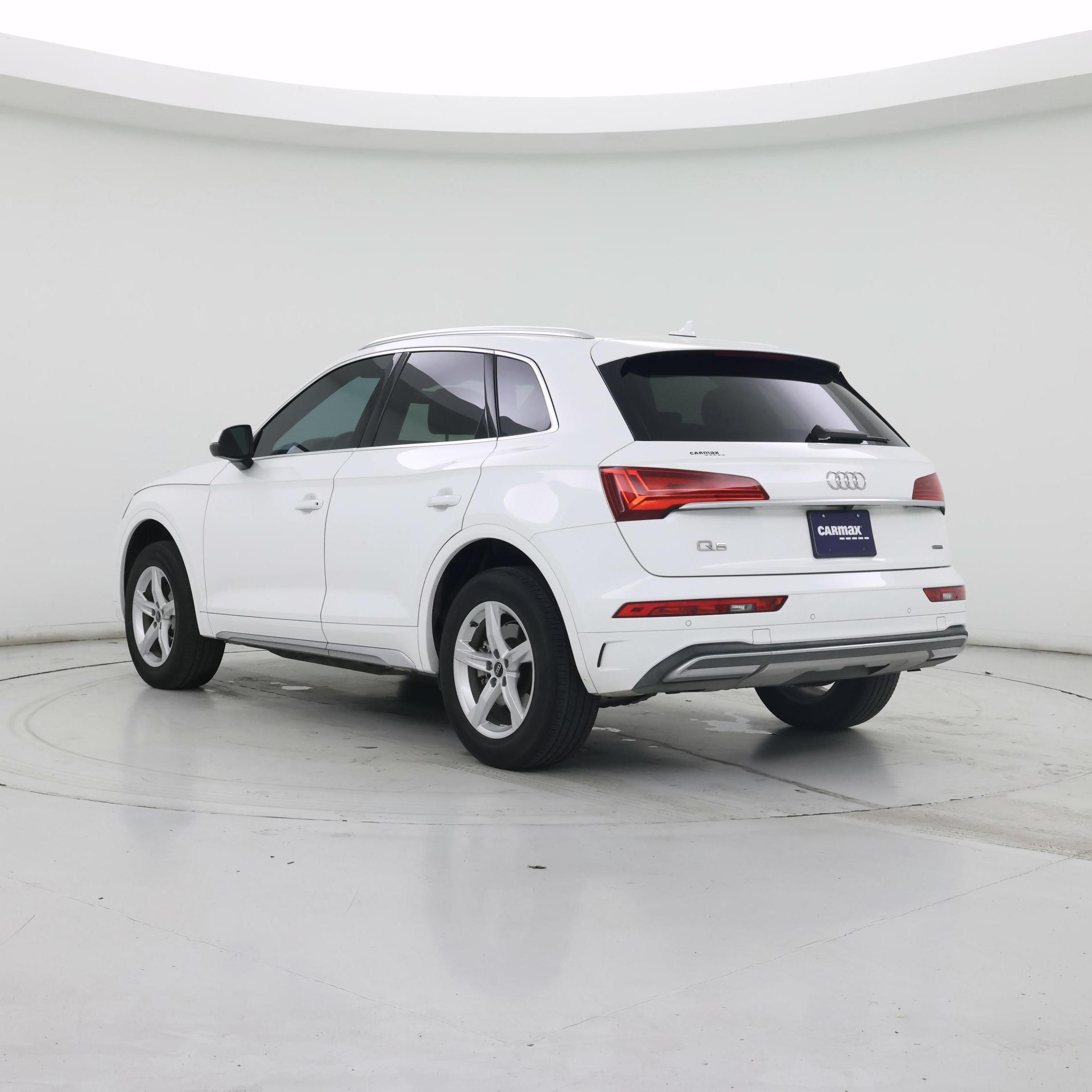 Thumbnail: 2023 Audi Q5 - 2