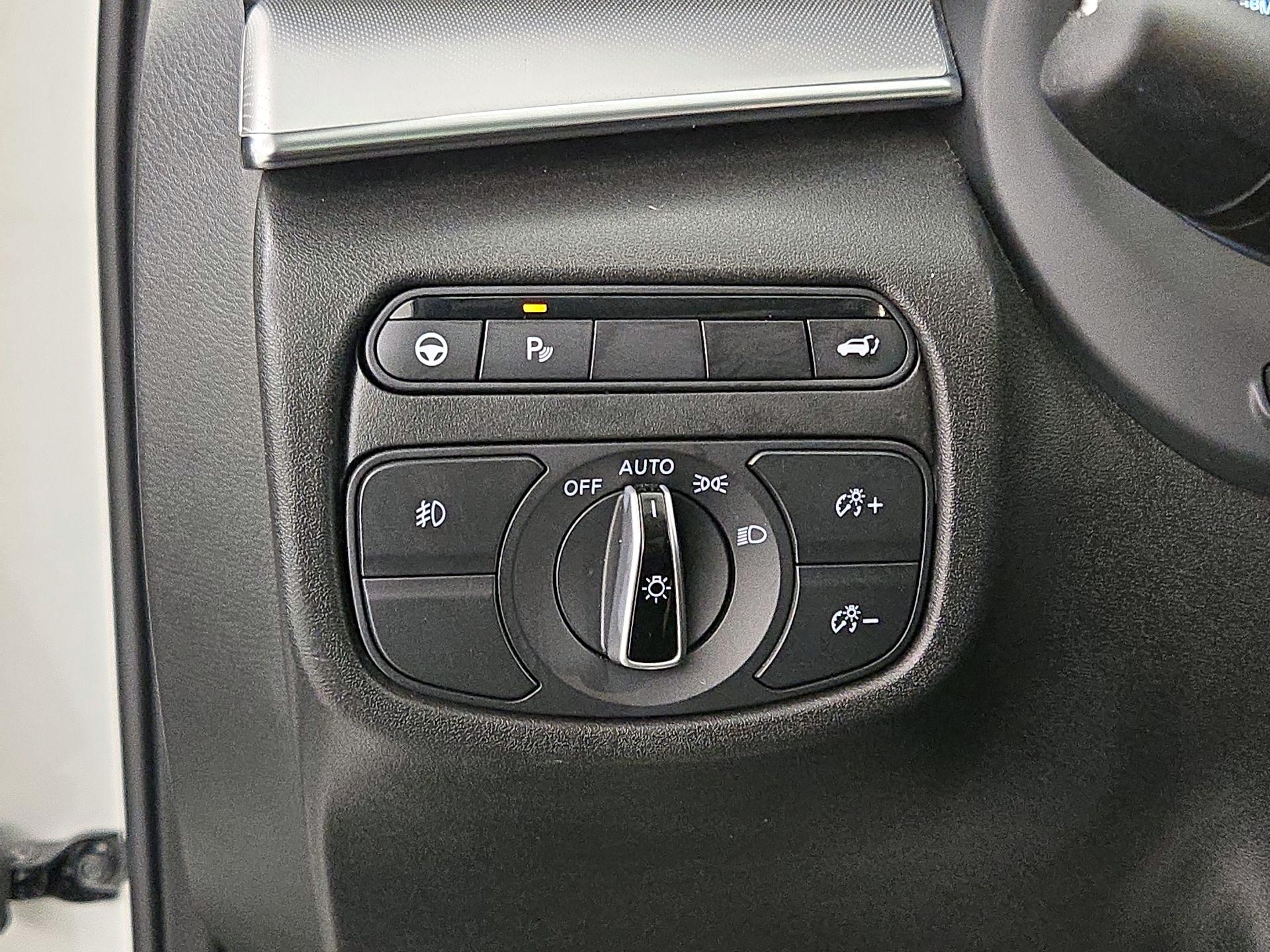 Thumbnail: 2021 INFINITI QX50 - 13