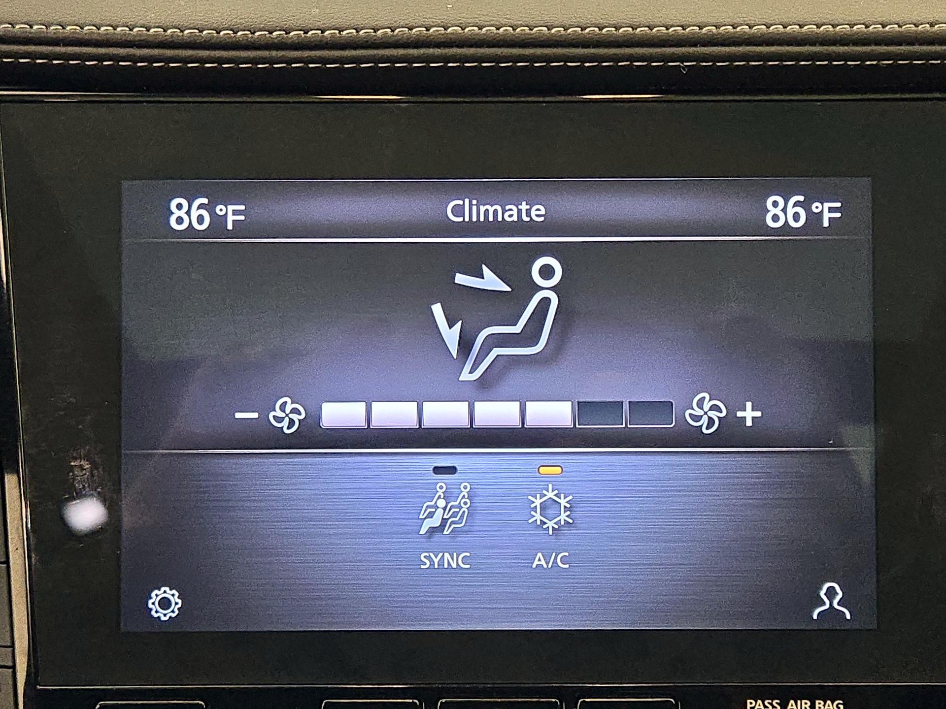 Thumbnail: 2021 INFINITI QX50 - 17