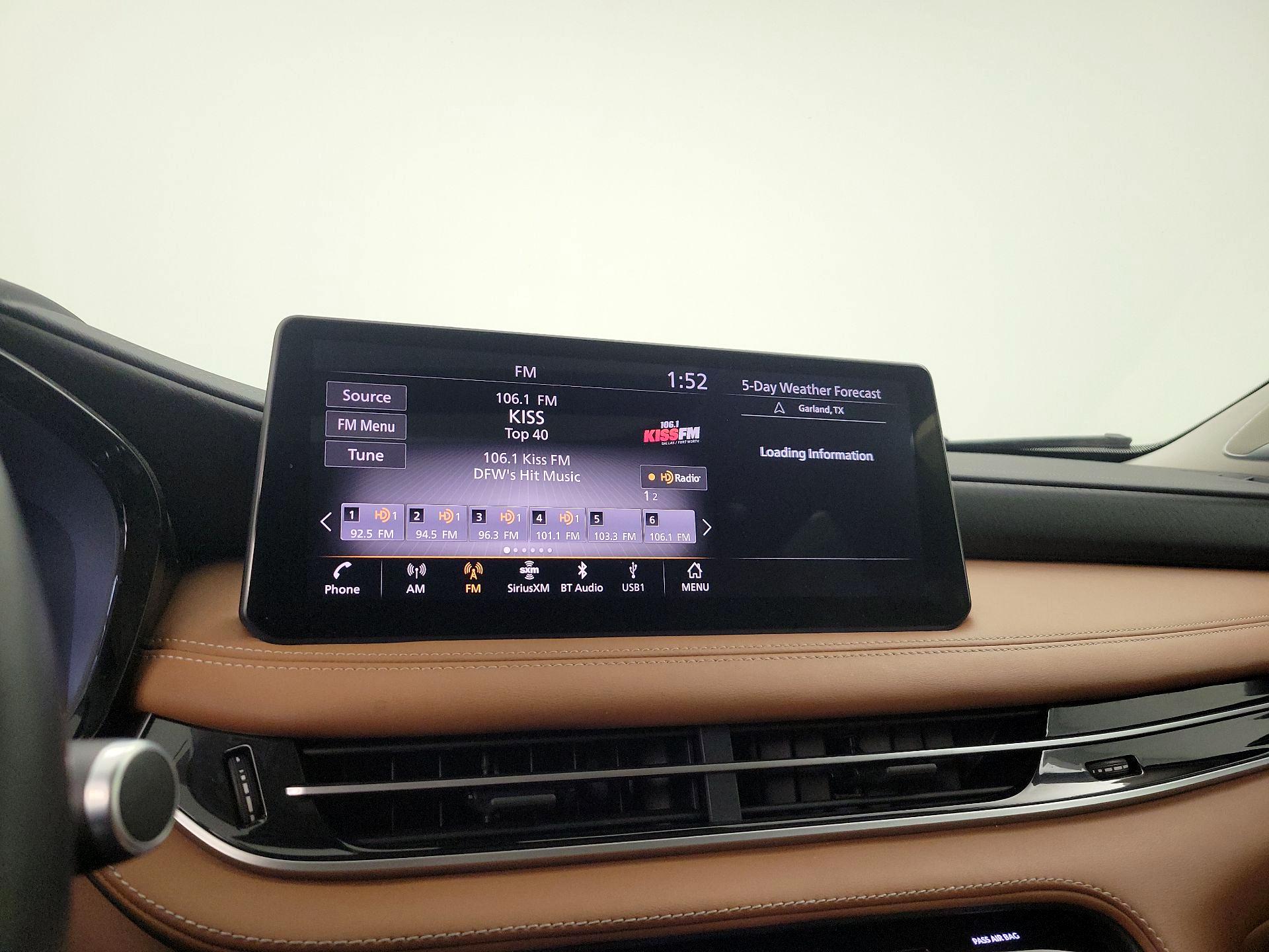 Thumbnail: 2022 INFINITI QX60 - 16