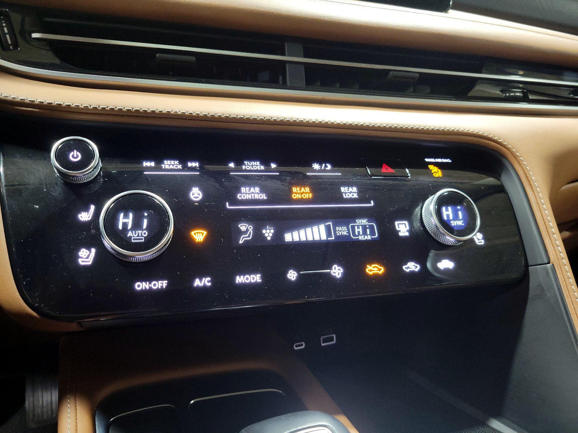 Thumbnail: 2022 INFINITI QX60 - 17