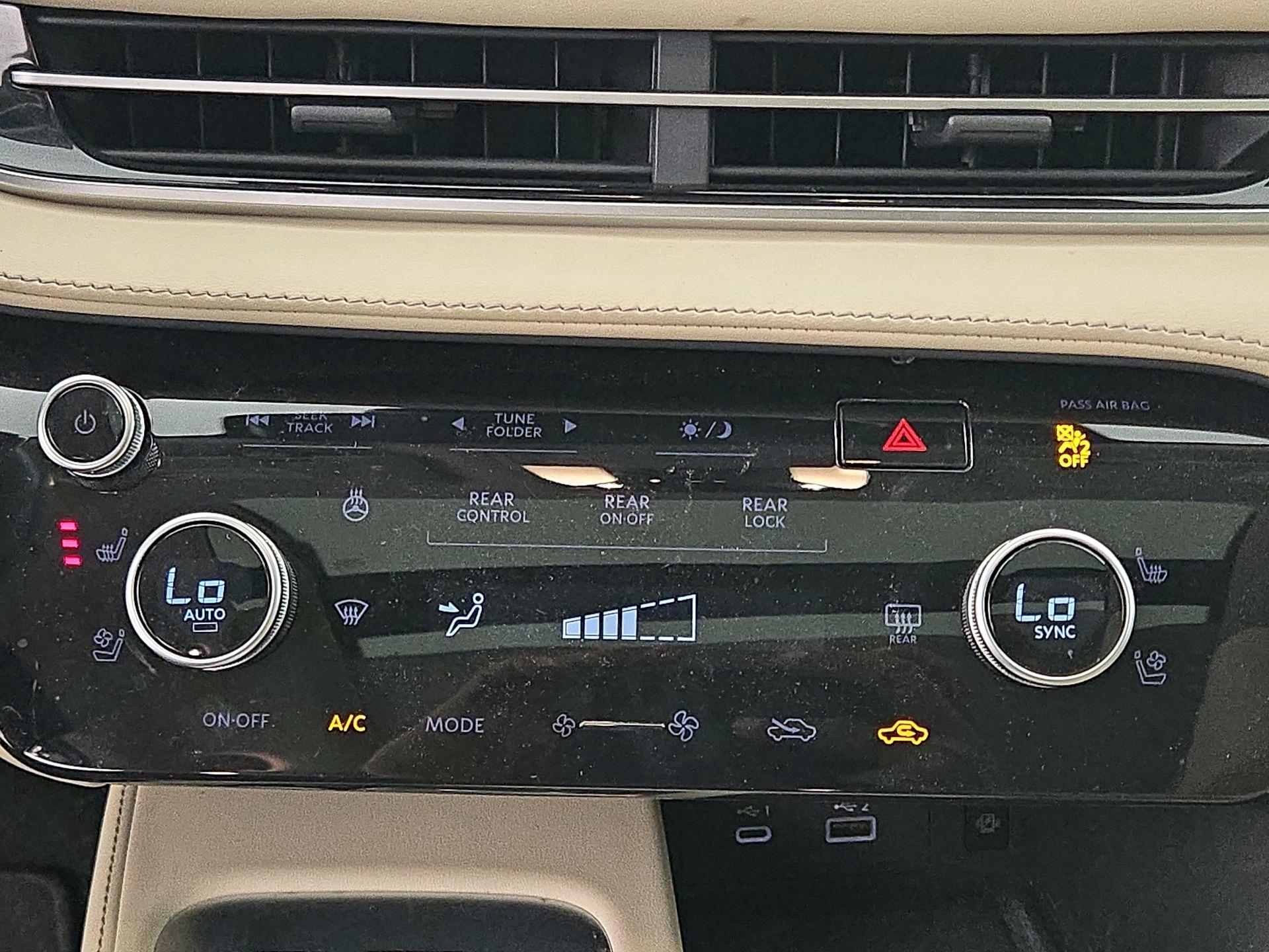 Thumbnail: 2023 INFINITI QX60 - 17