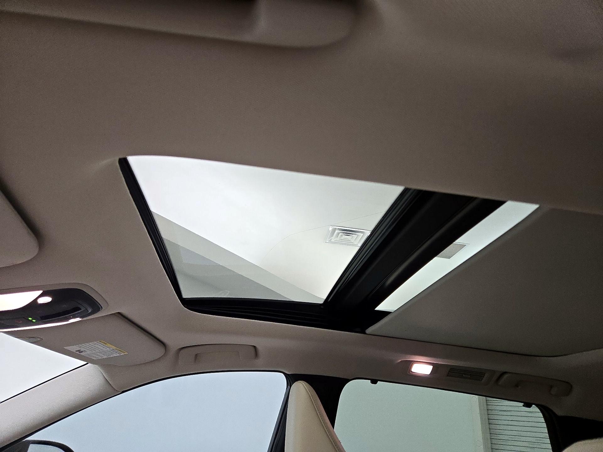 Thumbnail: 2023 INFINITI QX60 - 20