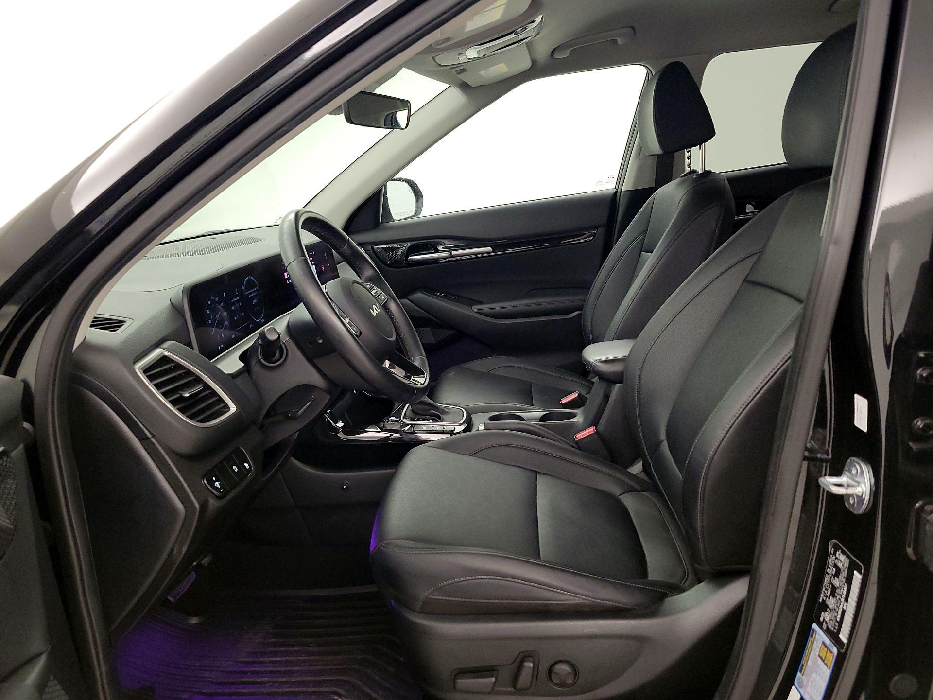 Thumbnail: 2024 Kia Seltos - 11