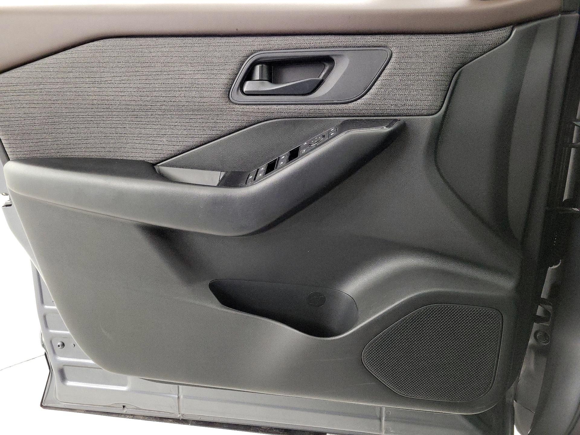 Thumbnail: 2023 Nissan Rogue - 12