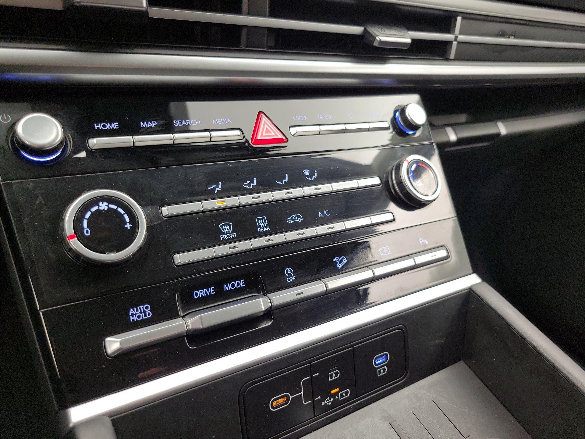 Thumbnail: 2025 Hyundai Santa Fe - 16