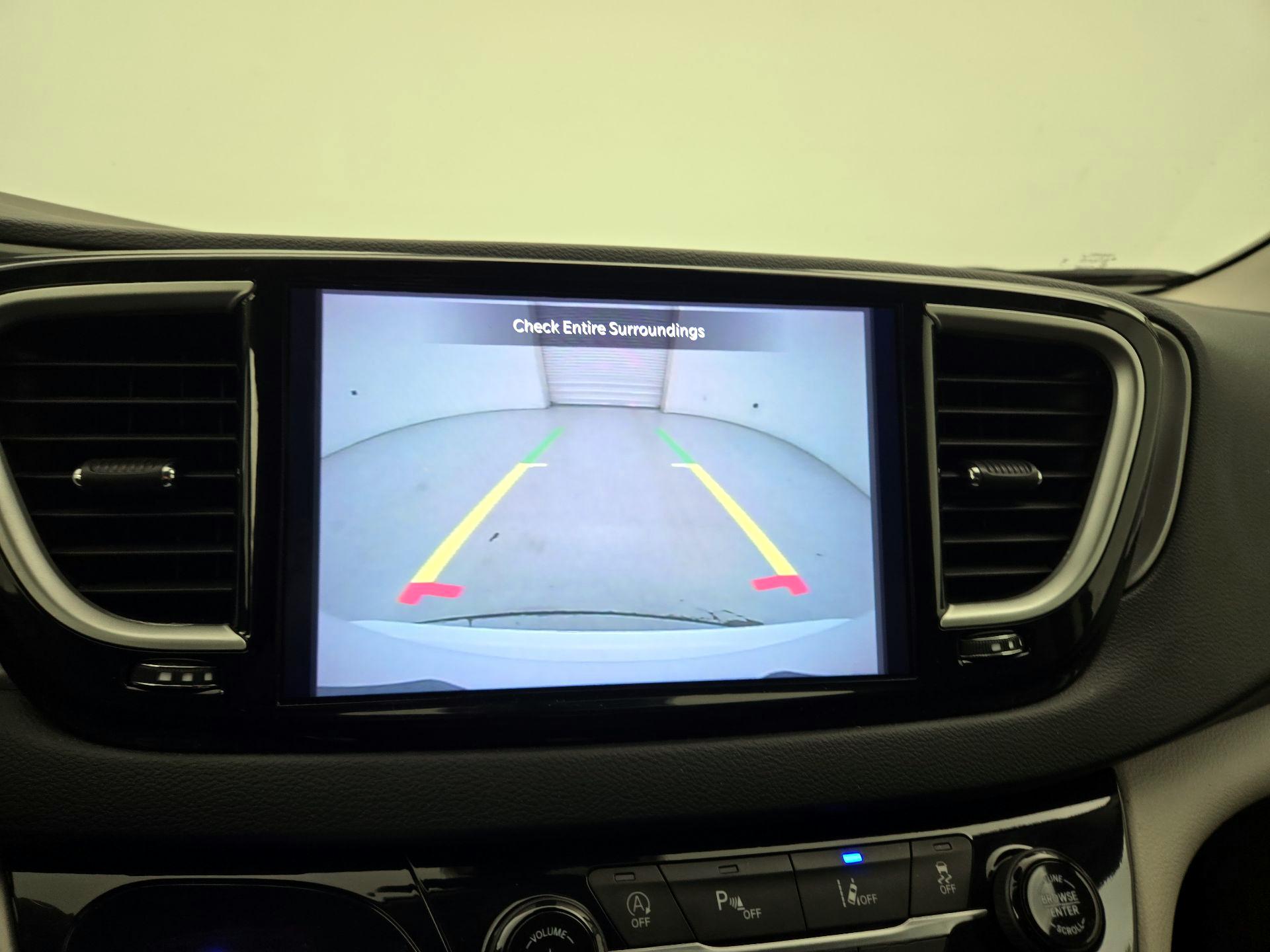 Thumbnail: 2024 Chrysler Pacifica - 14