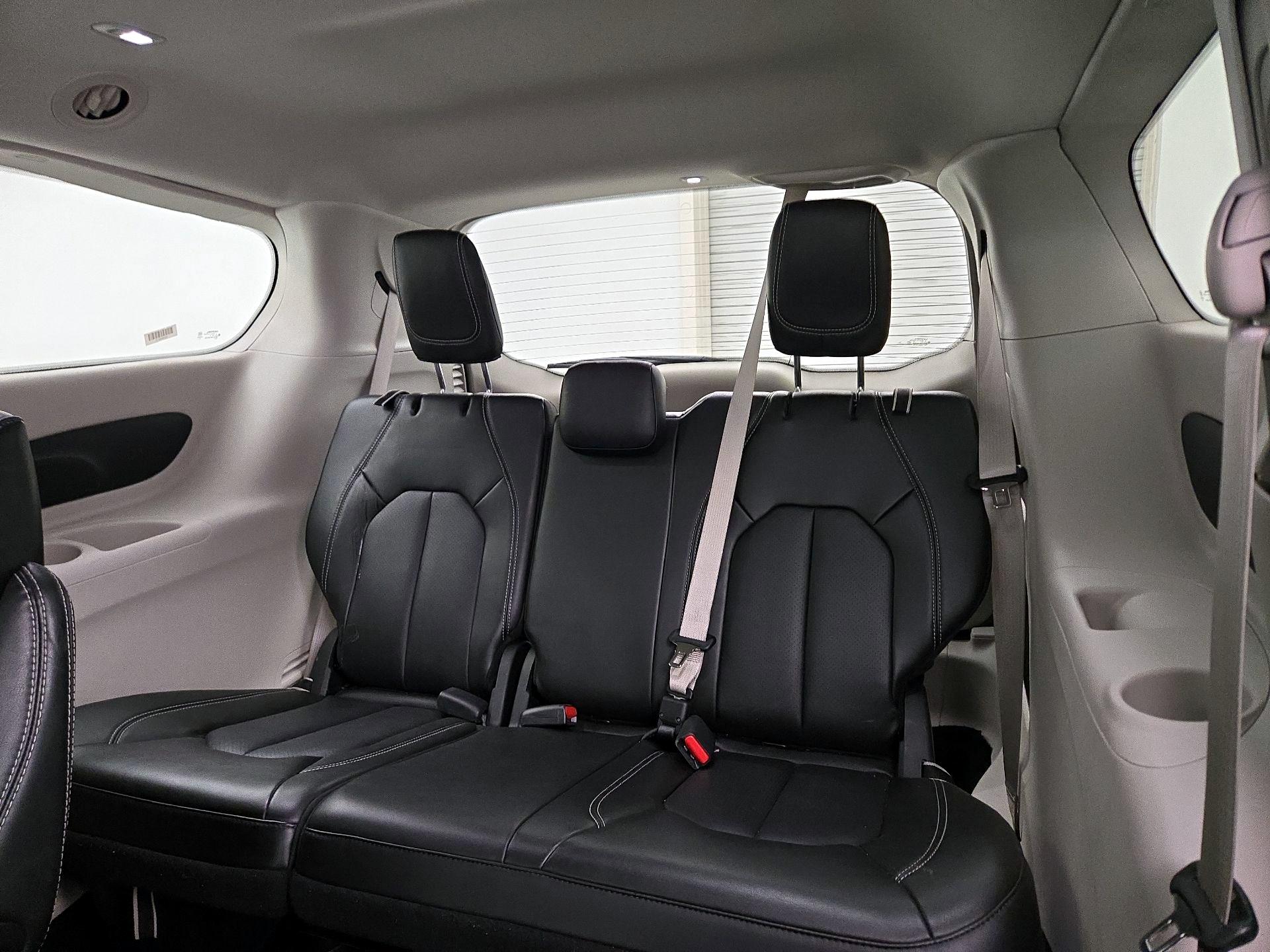 Thumbnail: 2024 Chrysler Pacifica - 20