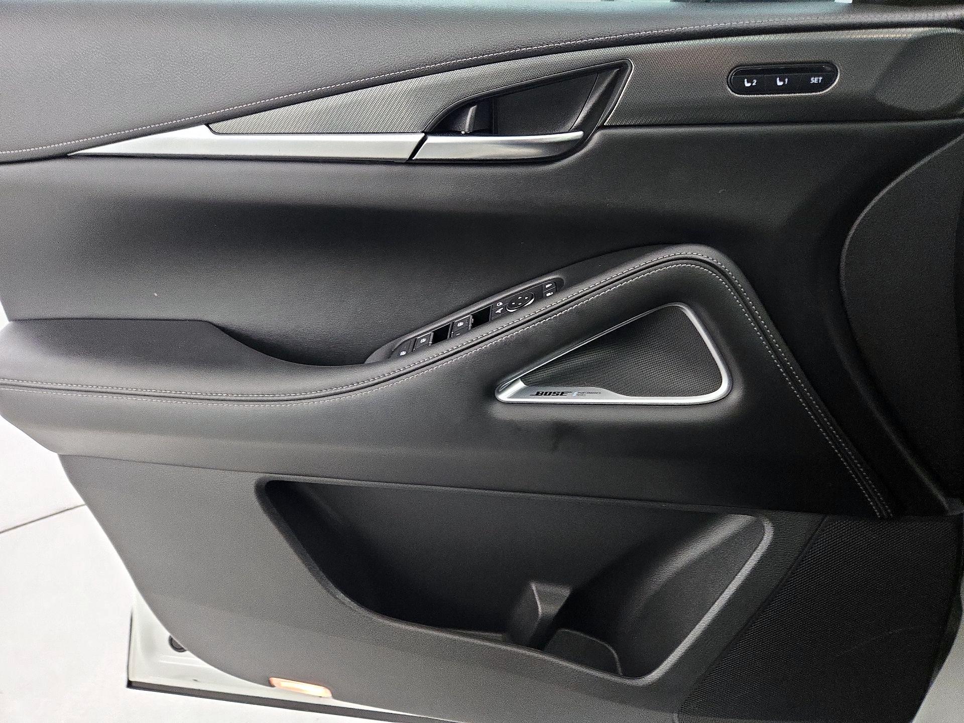 Thumbnail: 2023 INFINITI QX60 - 12