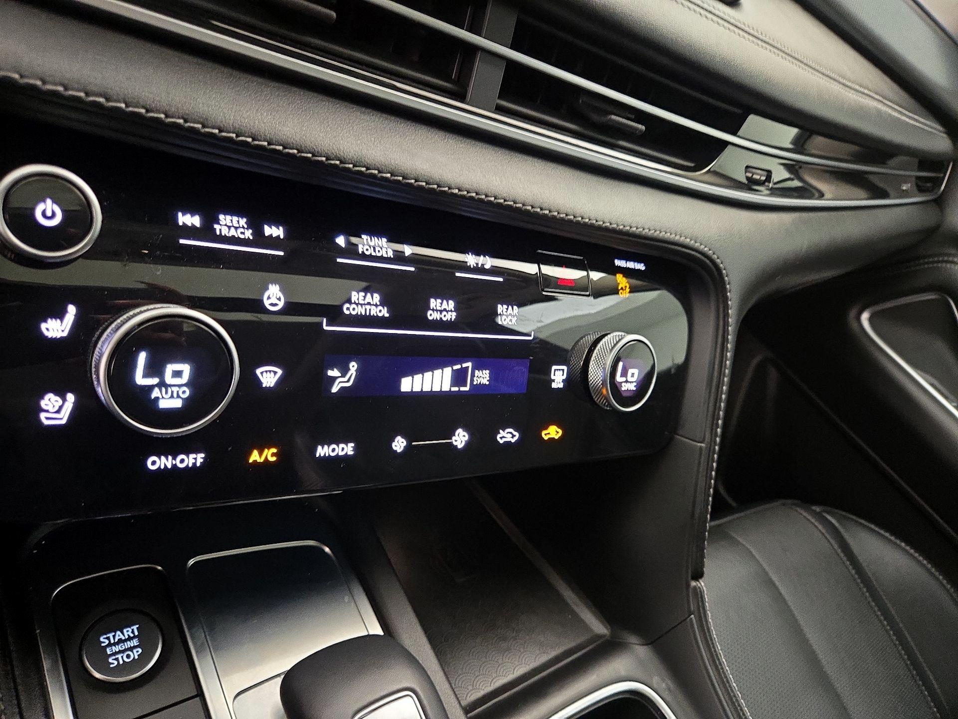 Thumbnail: 2023 INFINITI QX60 - 16