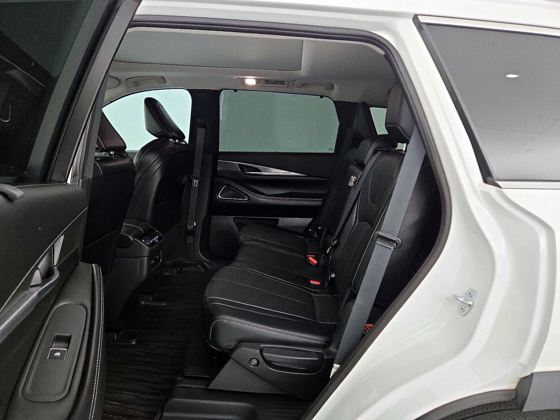 Thumbnail: 2023 INFINITI QX60 - 20