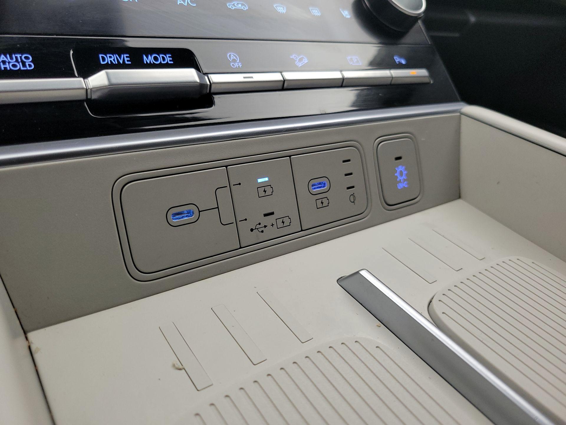 Thumbnail: 2024 Hyundai Santa Fe - 19