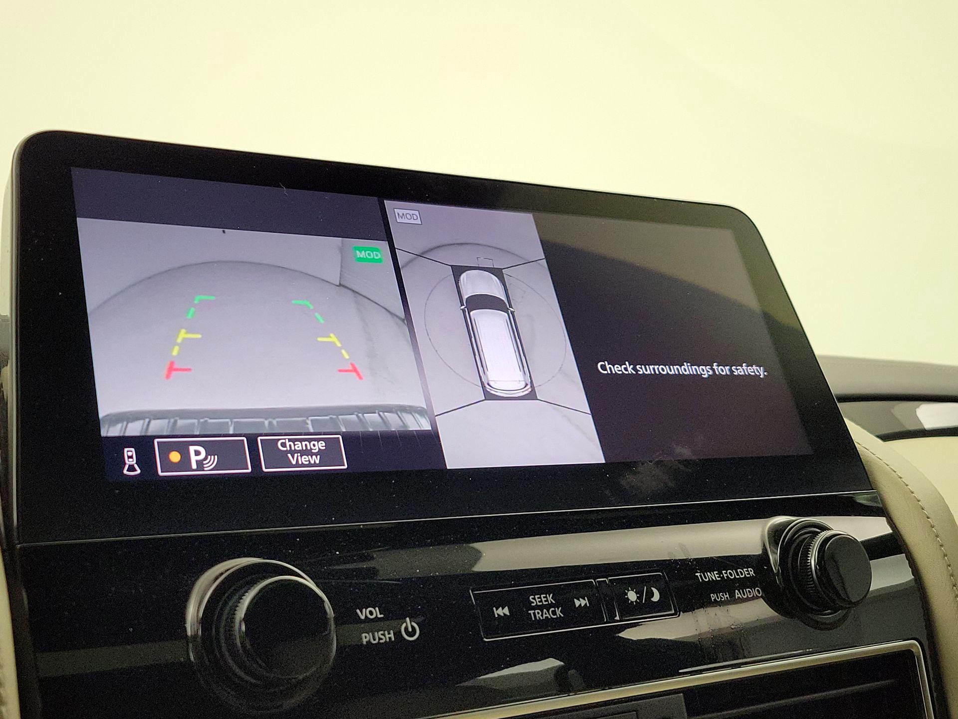 Thumbnail: 2022 INFINITI QX80 - 14