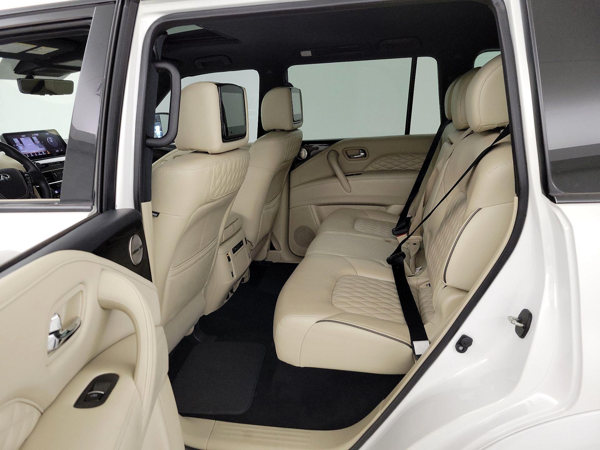 Thumbnail: 2022 INFINITI QX80 - 20