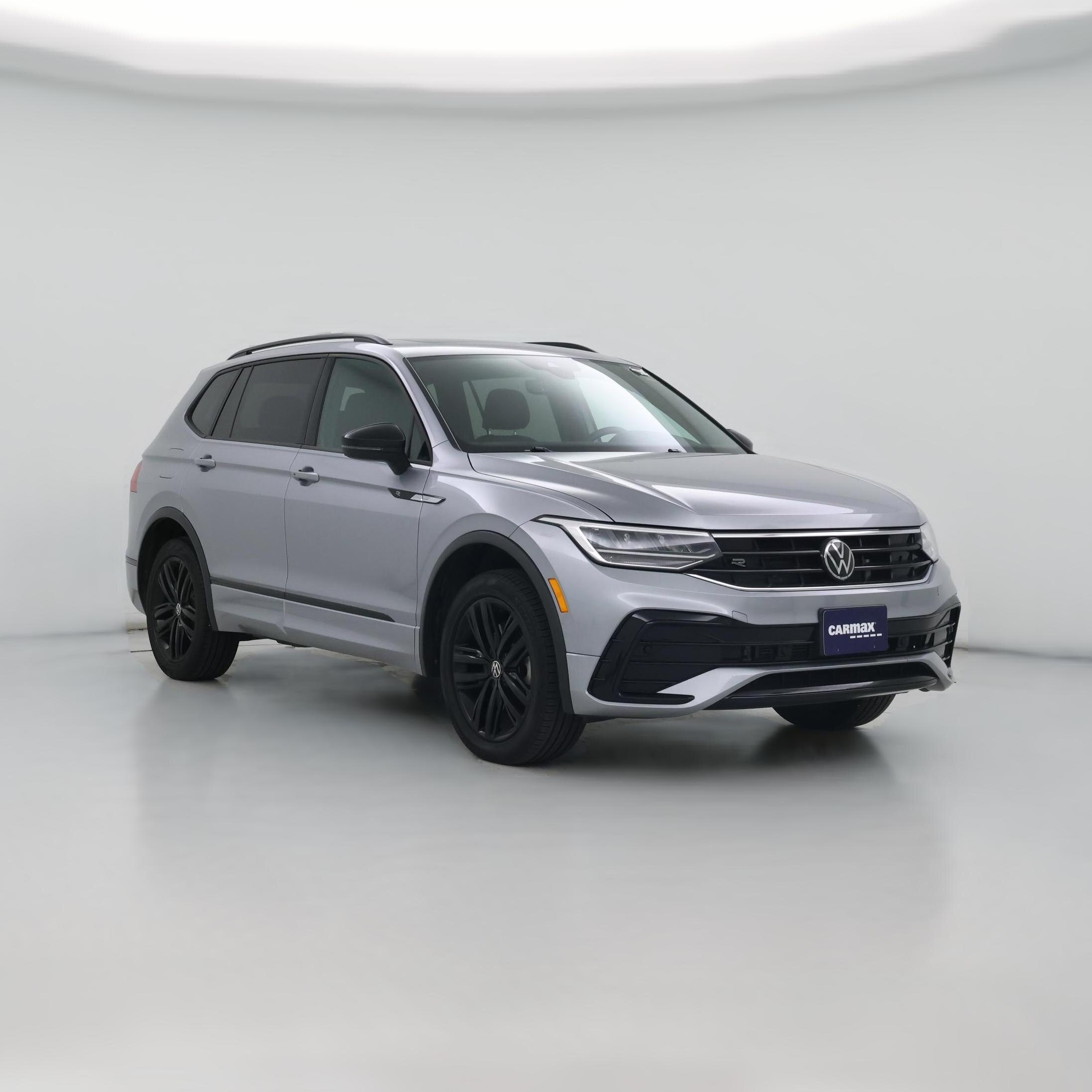 Thumbnail: 2022 Volkswagen Tiguan - 1