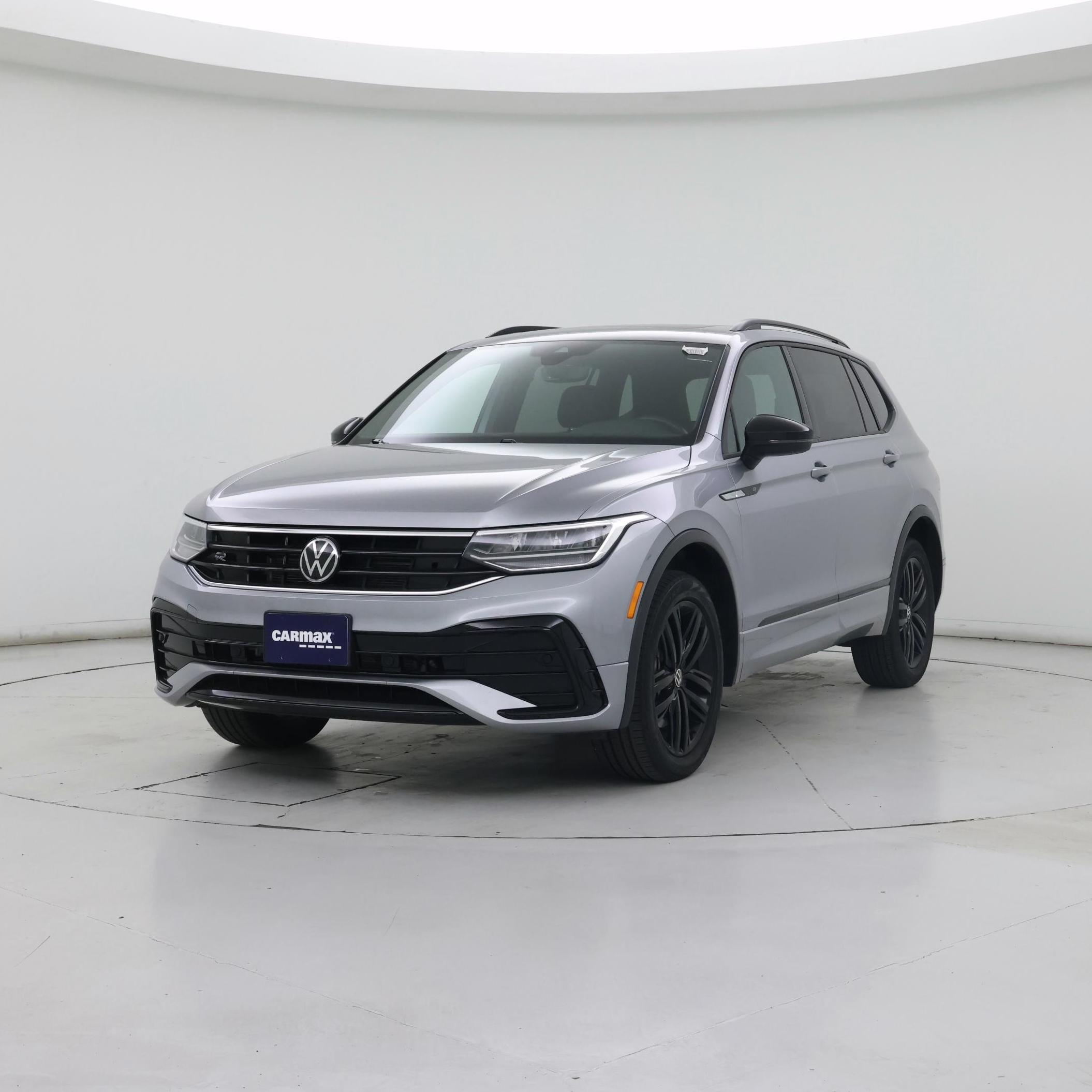 Thumbnail: 2022 Volkswagen Tiguan - 4