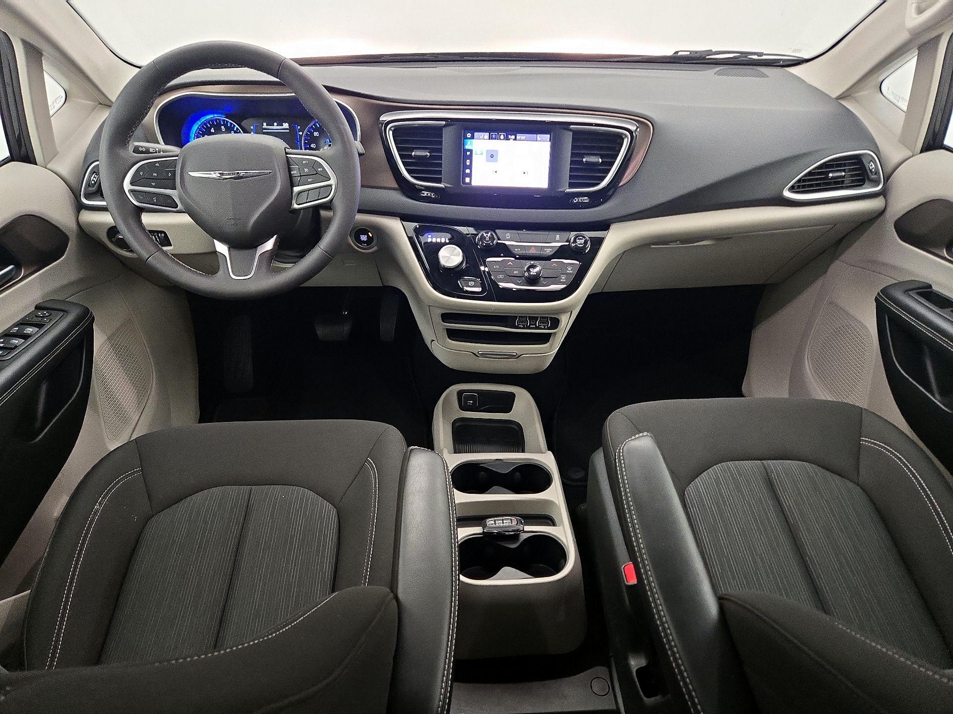 Thumbnail: 2024 Chrysler Voyager - 9