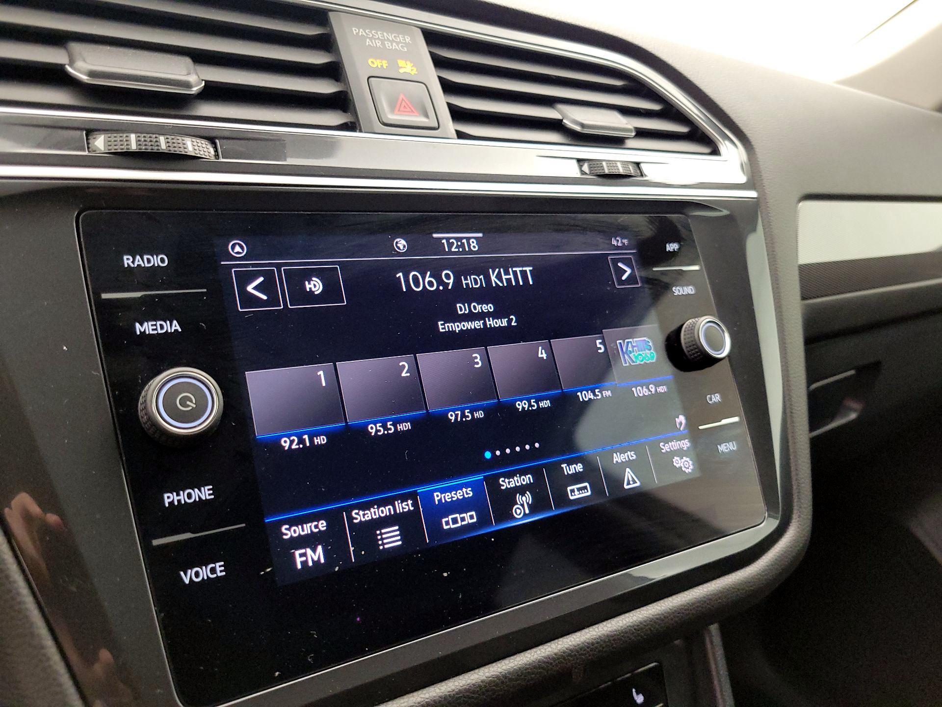 Thumbnail: 2024 Volkswagen Tiguan - 15