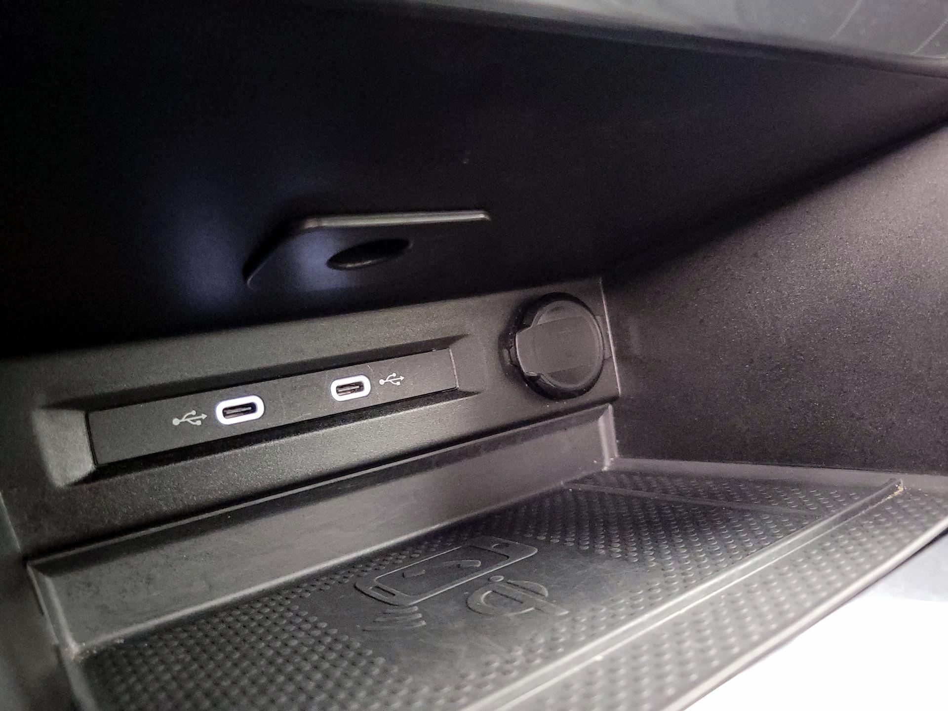 Thumbnail: 2024 Volkswagen Tiguan - 18