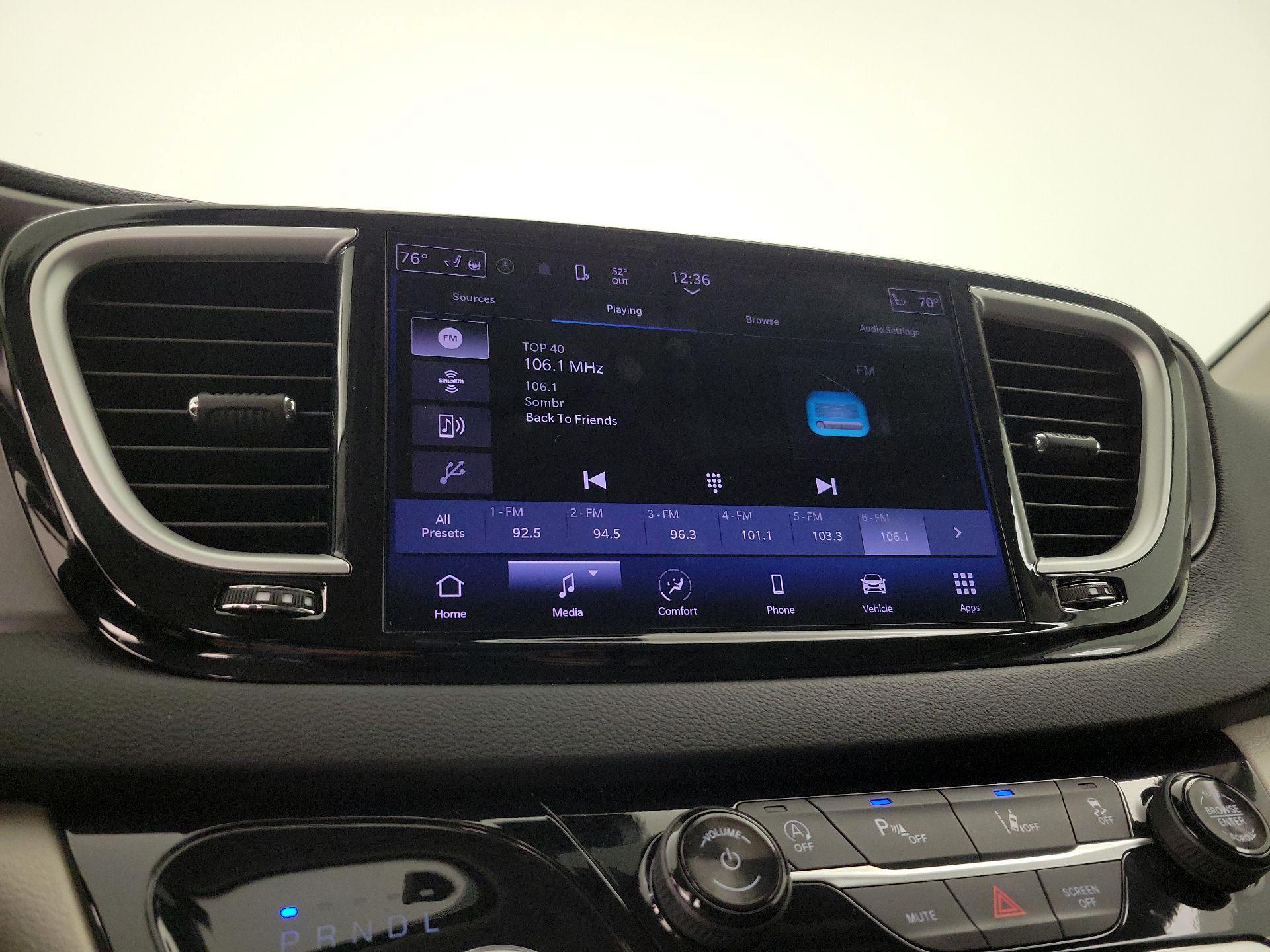 Thumbnail: 2024 Chrysler Pacifica - 15