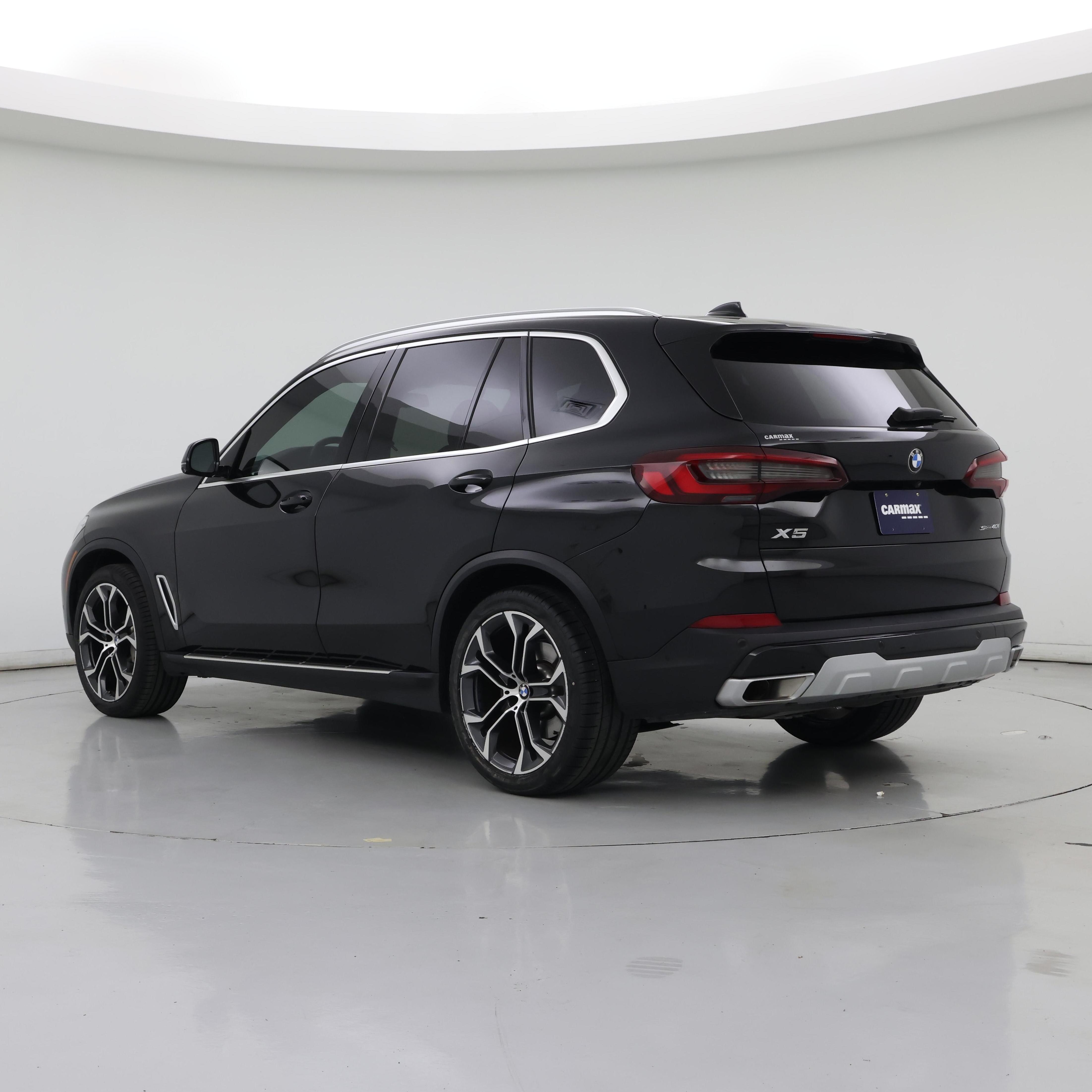 Thumbnail: 2023 BMW X5 - 2