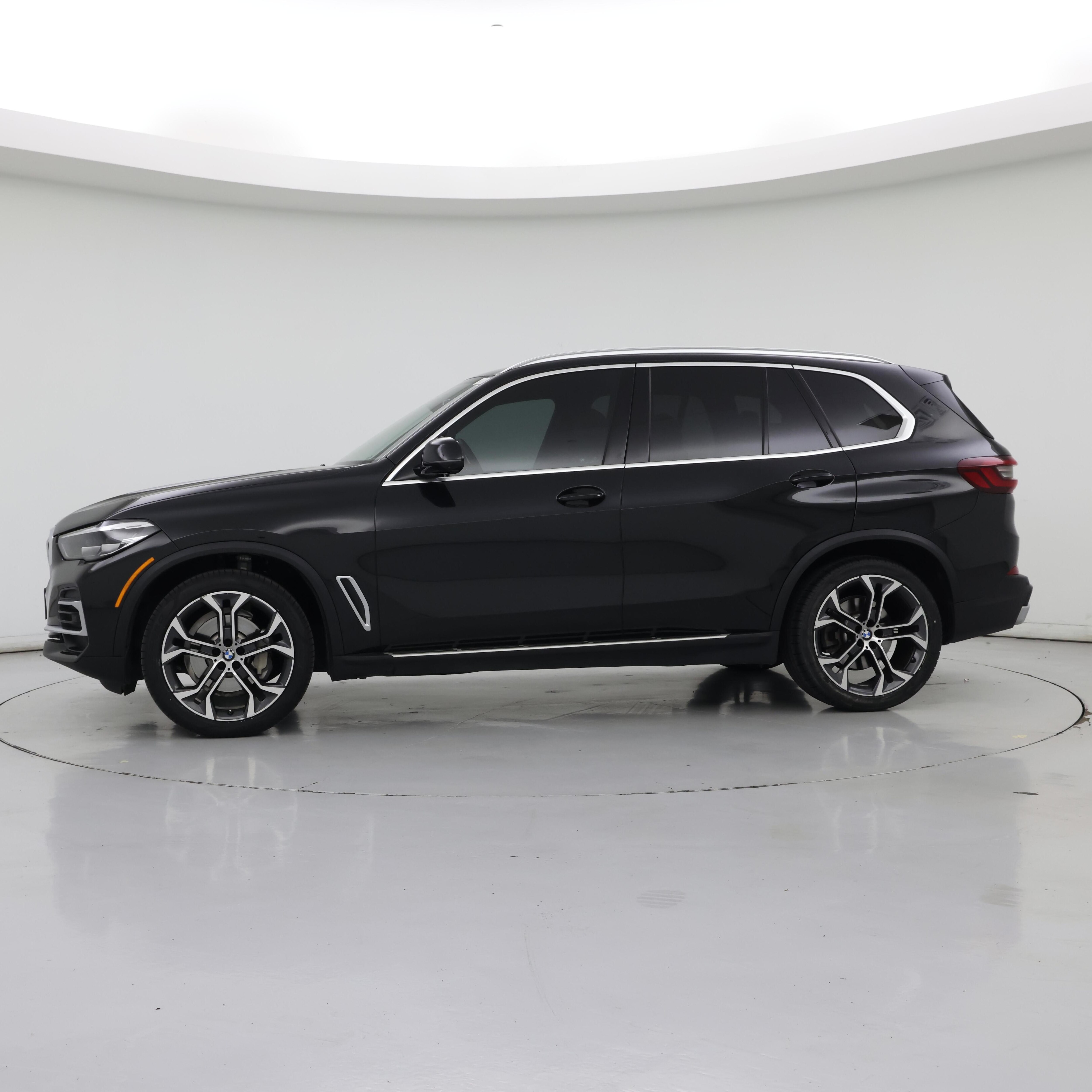 Thumbnail: 2023 BMW X5 - 3