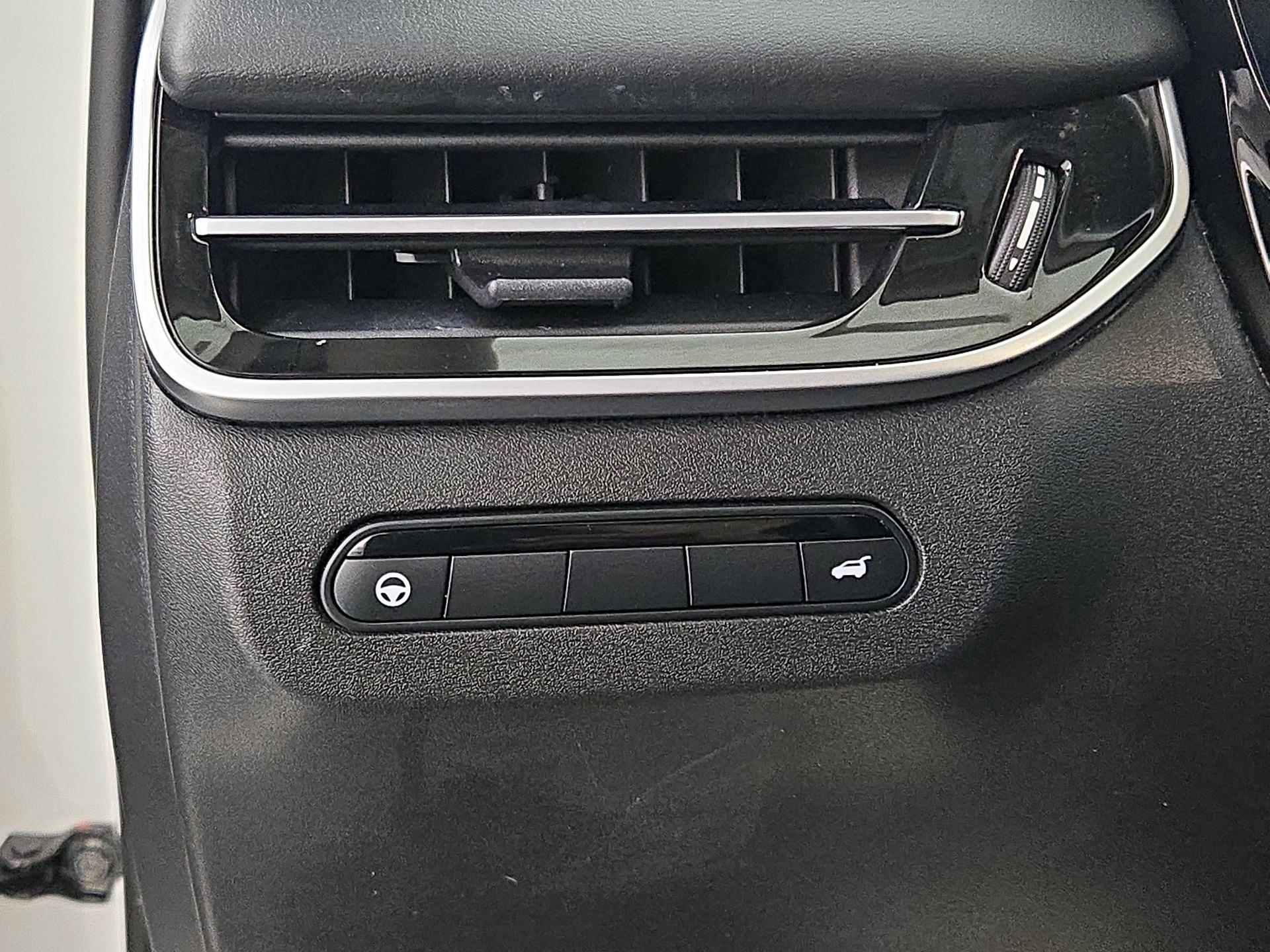 Thumbnail: 2023 INFINITI QX60 - 13