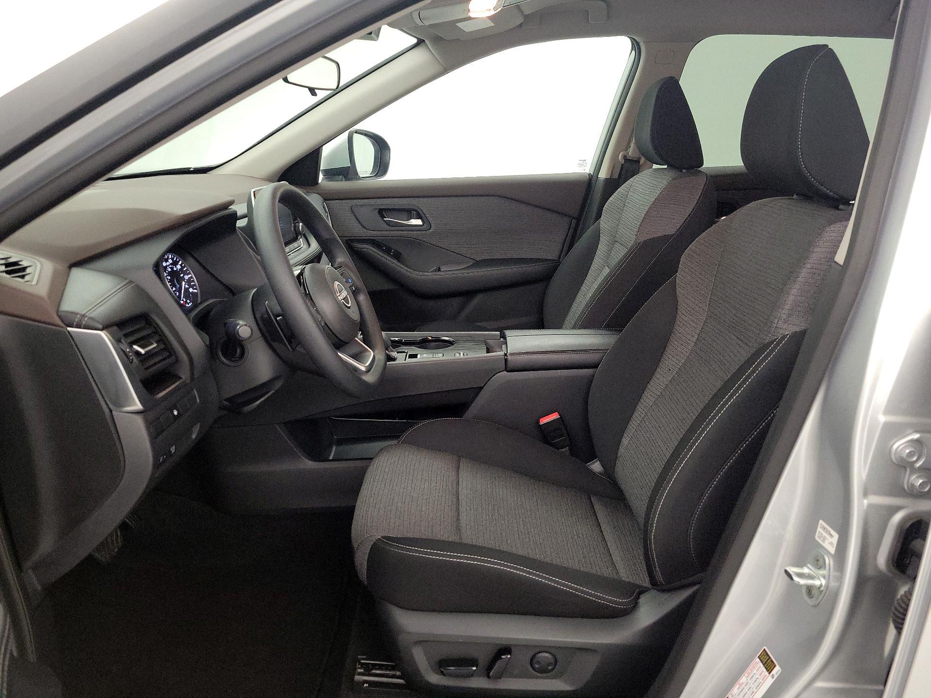 Thumbnail: 2023 Nissan Rogue - 11