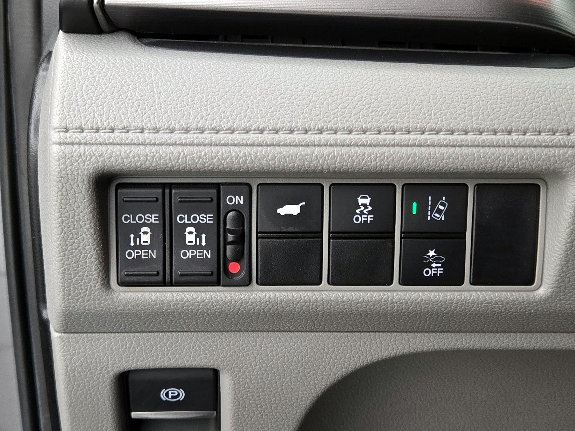 Thumbnail: 2019 Honda Odyssey - 13